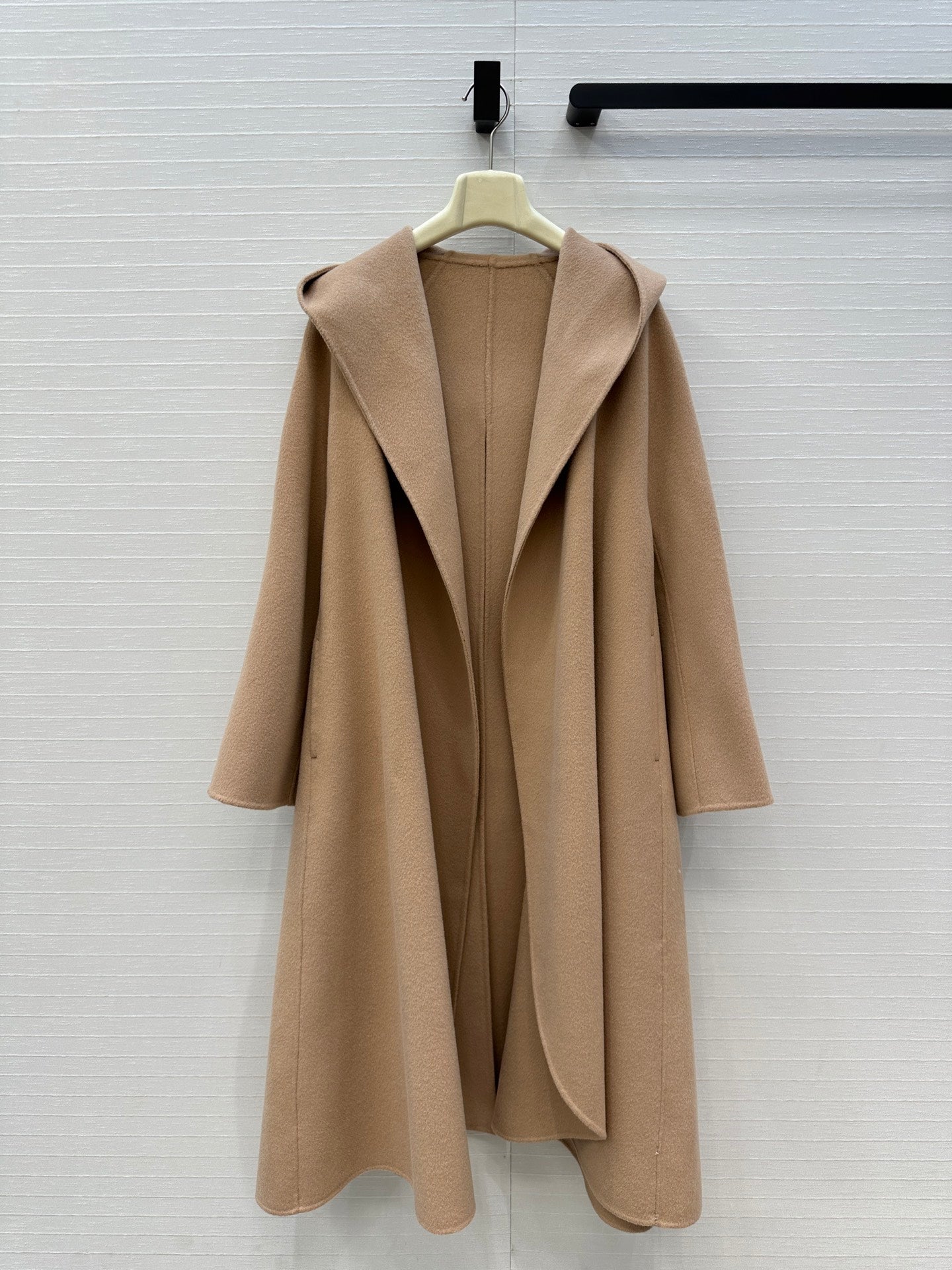 Alai 25fw trench coat