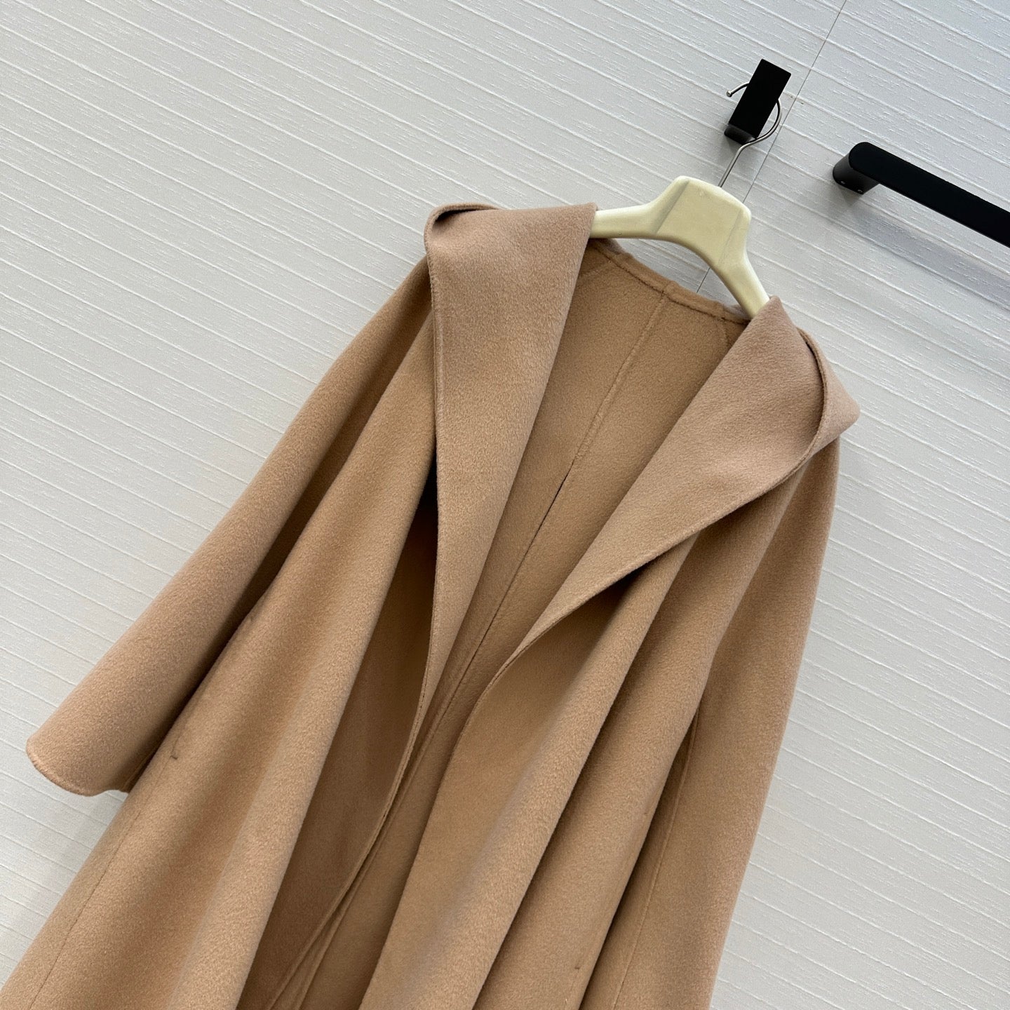 Alai 25fw trench coat