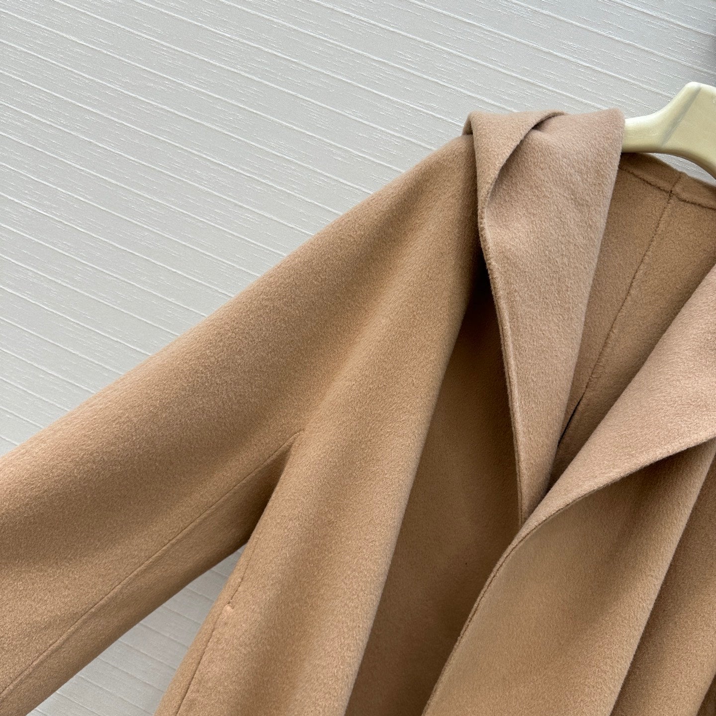 Alai 25fw trench coat