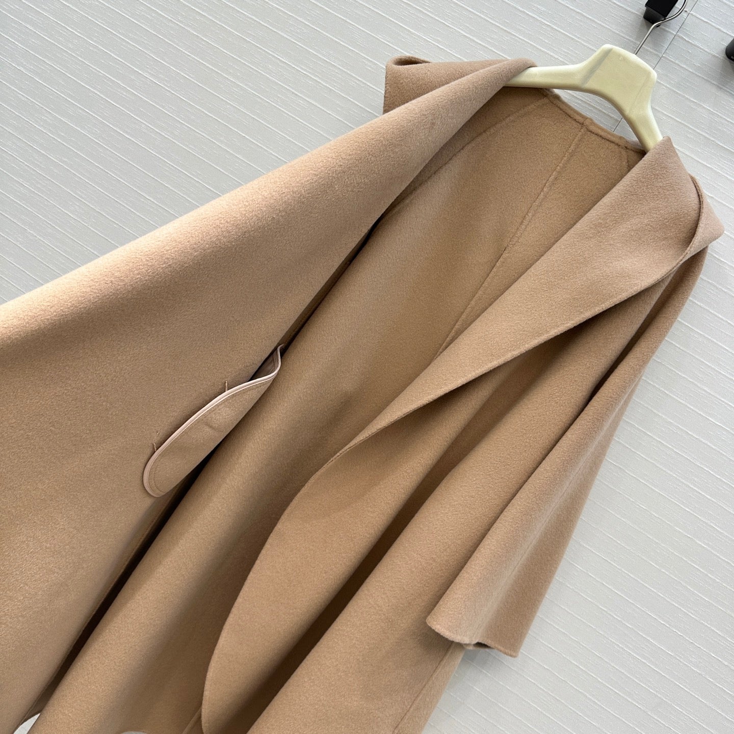 Alai 25fw trench coat