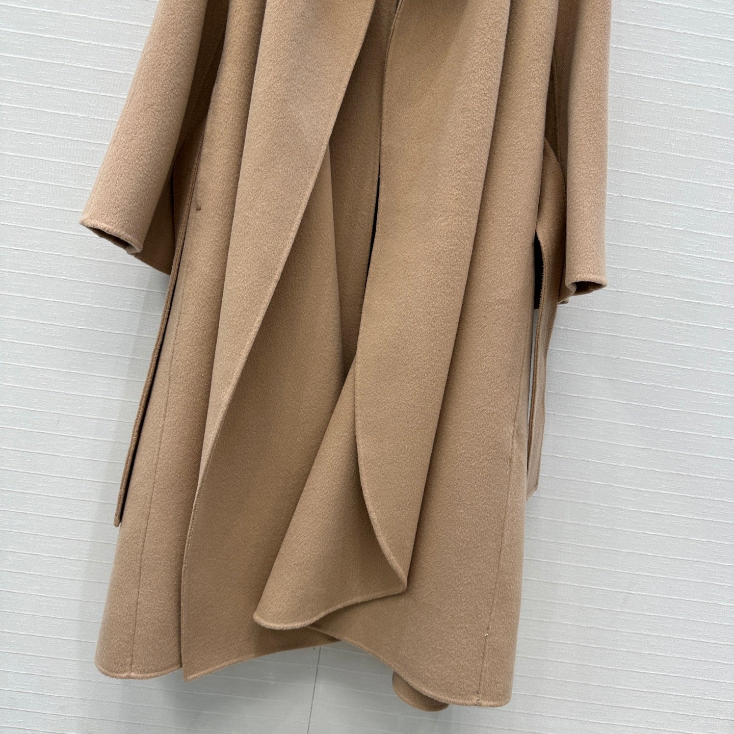 Alai 25fw trench coat