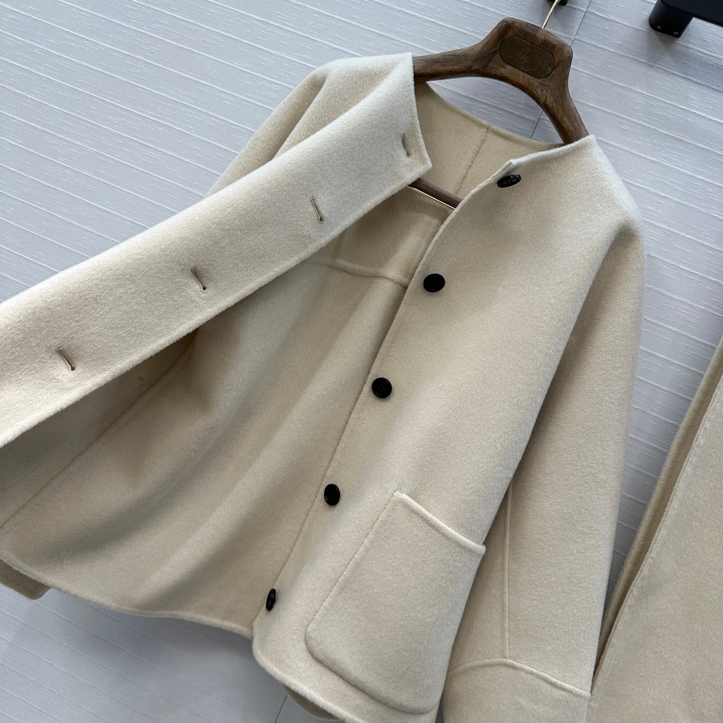 Loro 25fw cashmere trench coat