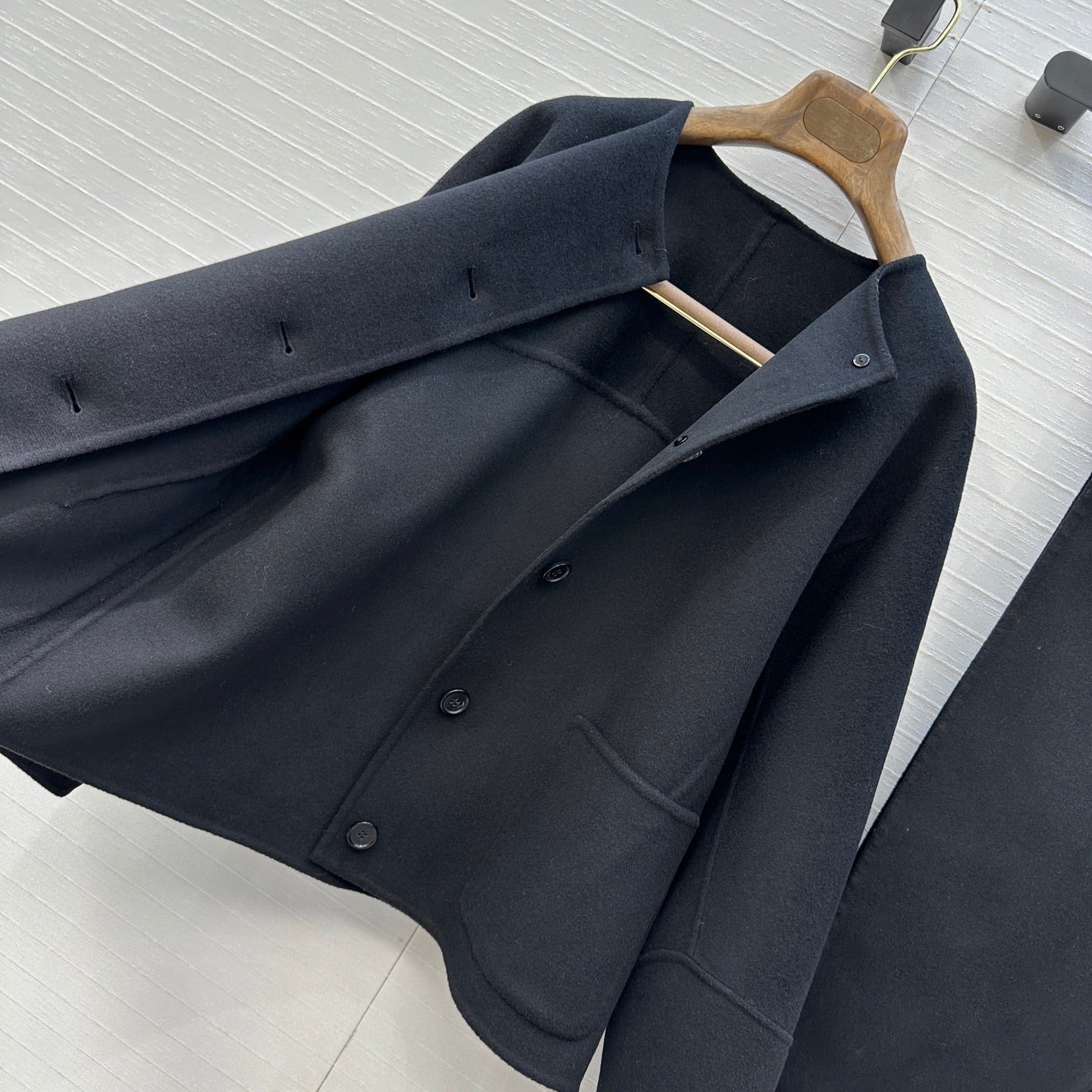 Loro 25fw cashmere trench coat