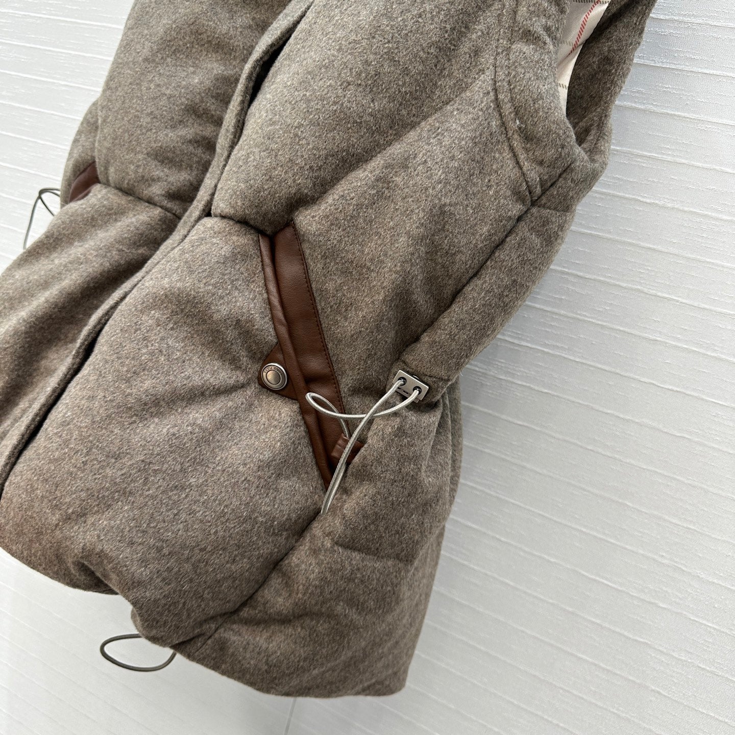 Loro 25fw all-match vest