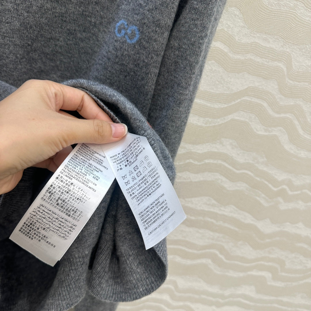 Guc 25fw cashmere sweater