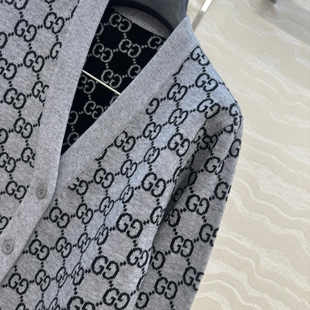 Guc 25fw reversible cardigan
