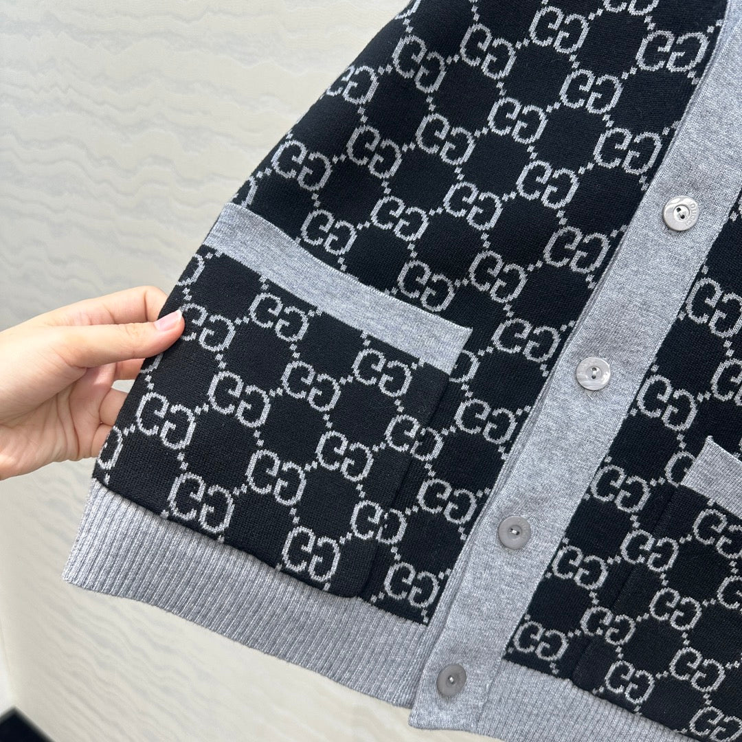 Guc 25fw reversible cardigan