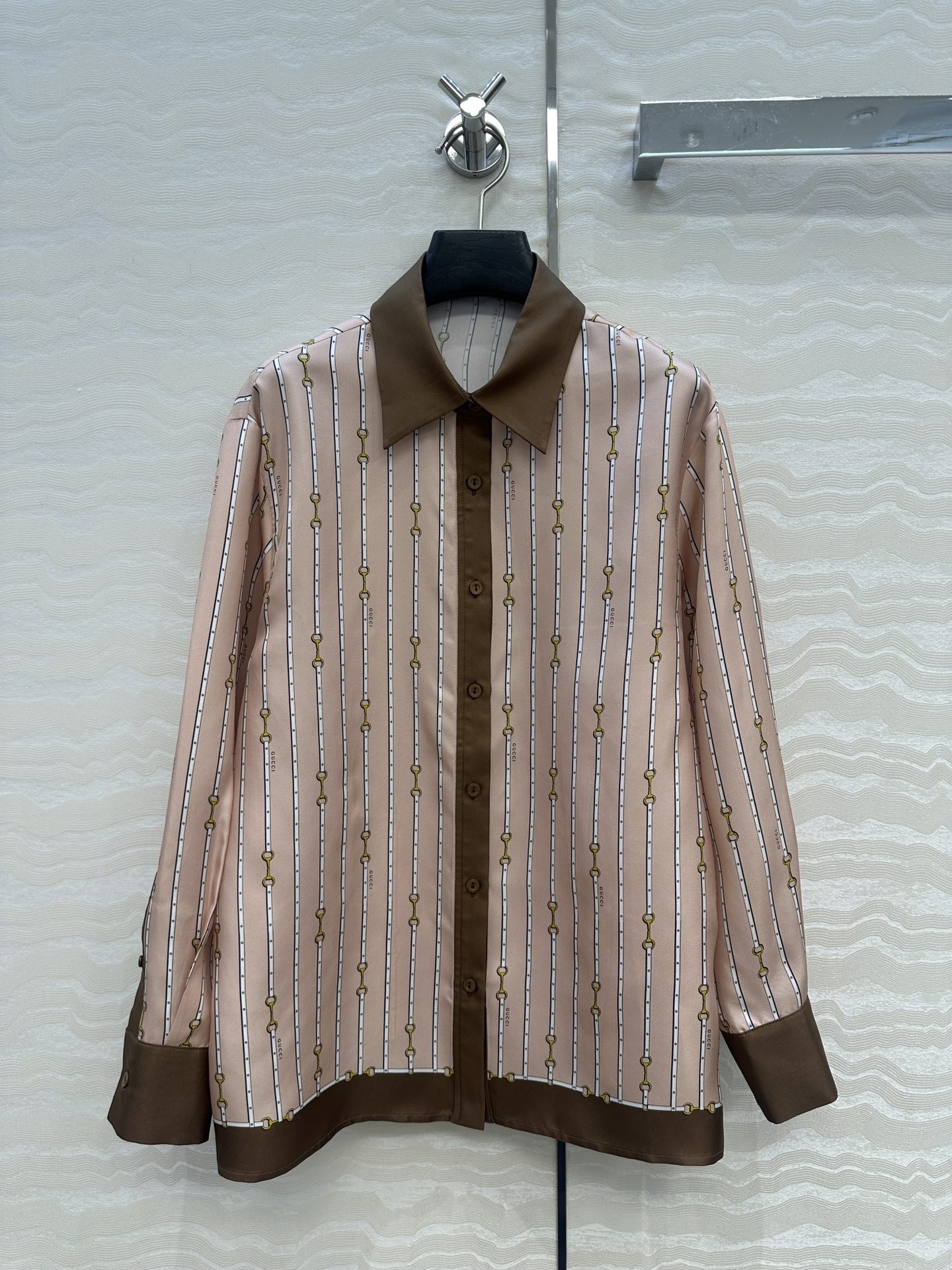 Guc 25fw silk shirt