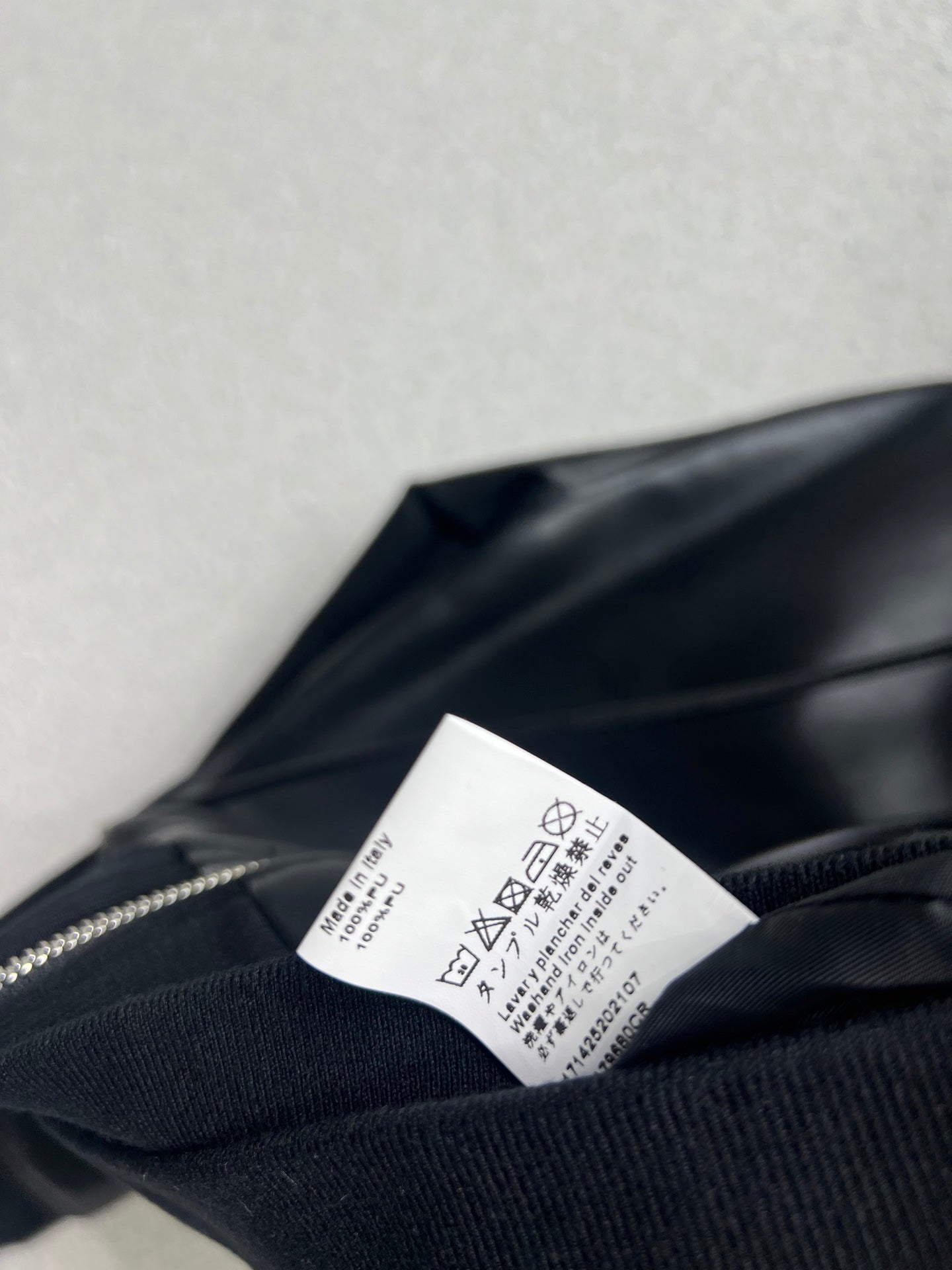 Loe 25fw leather jacket