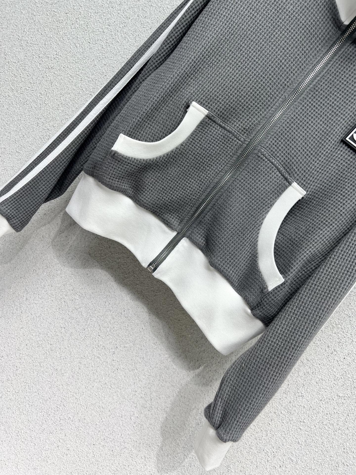 Guc 25fw leisure suit