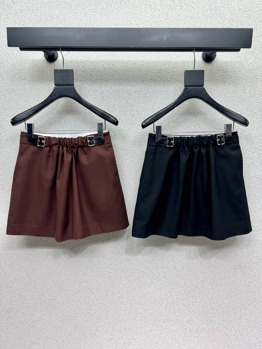 Loe 25fw pleated skirts