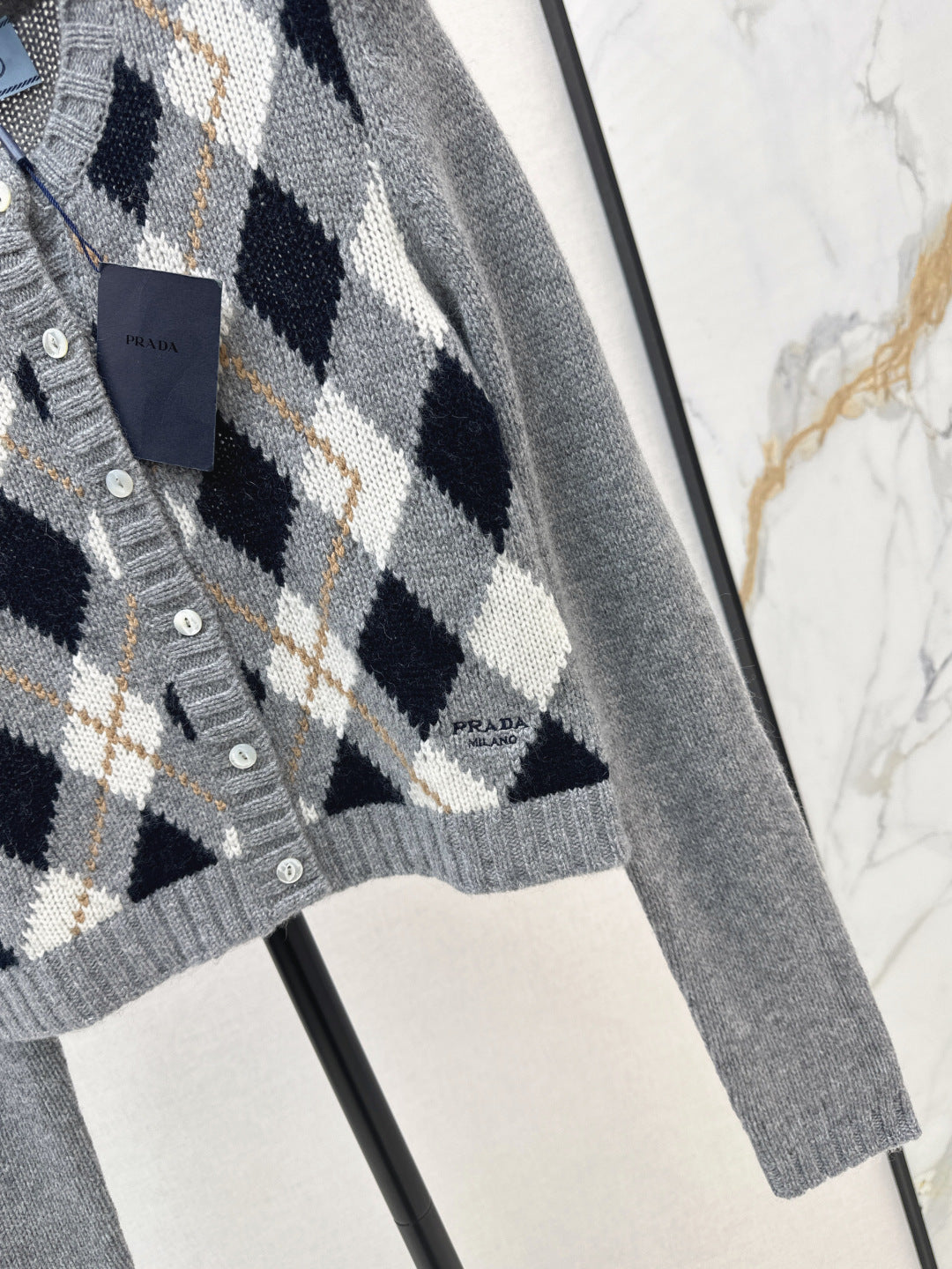 Pra 25fw knitted cardigan