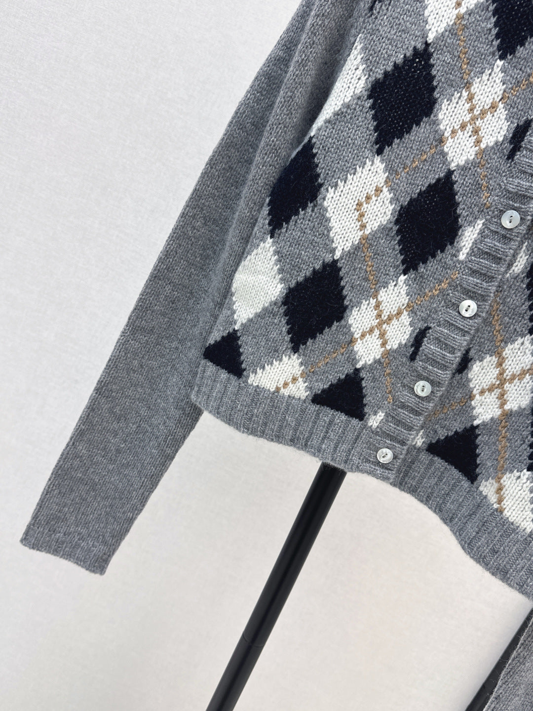 Pra 25fw knitted cardigan
