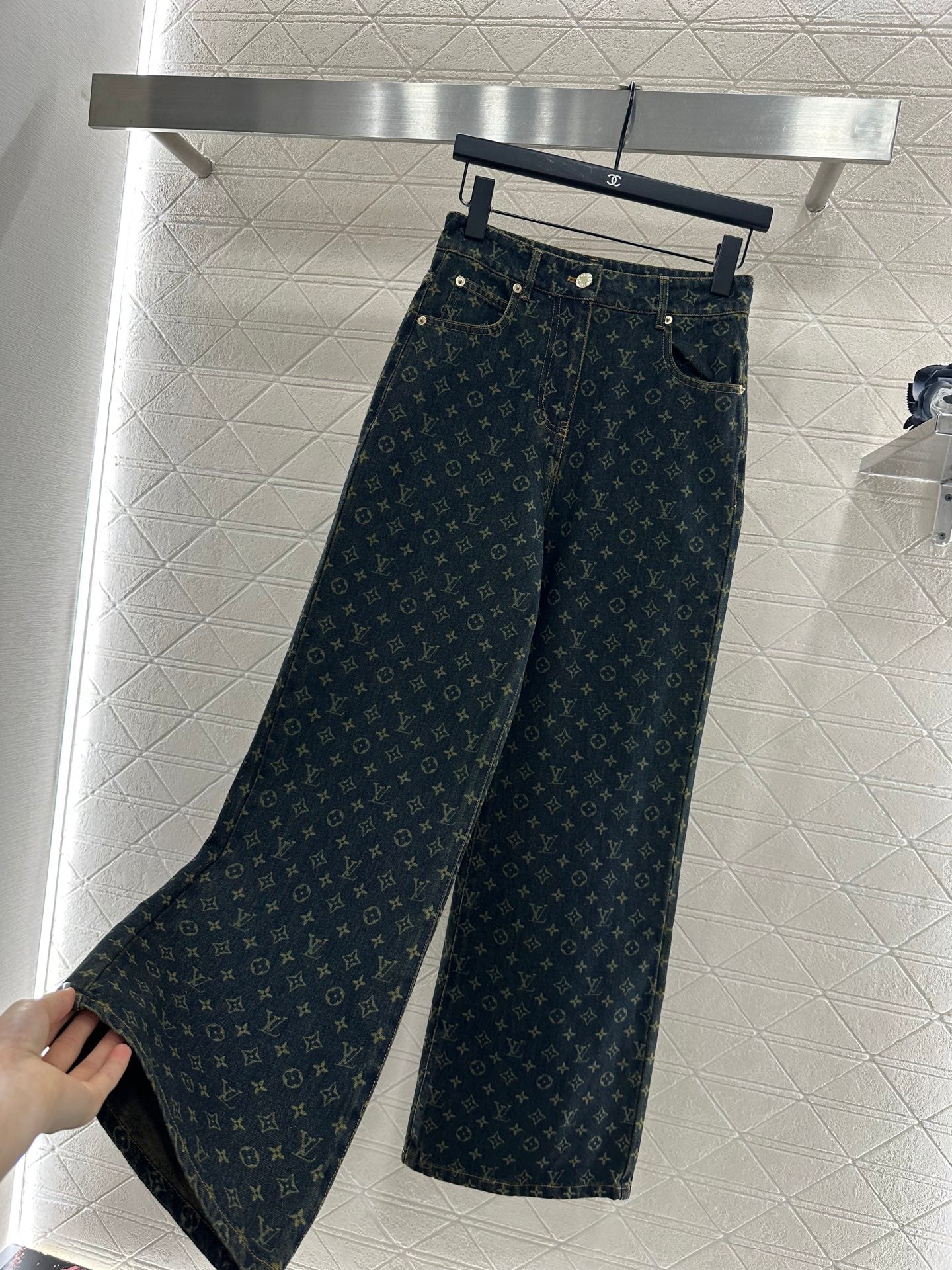 Louis 25fw all-match jeans