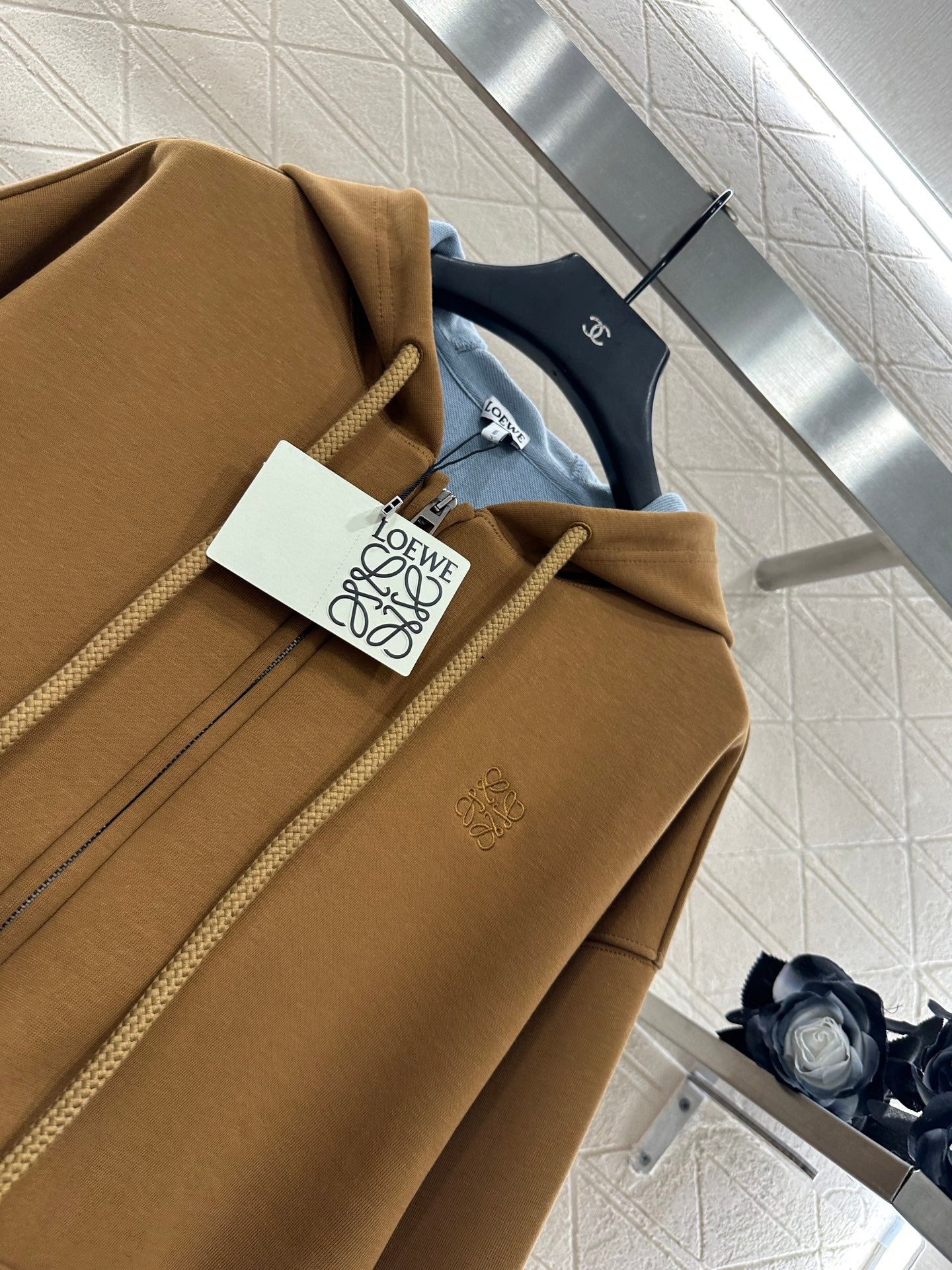 Loe 25fw hoodie jacket