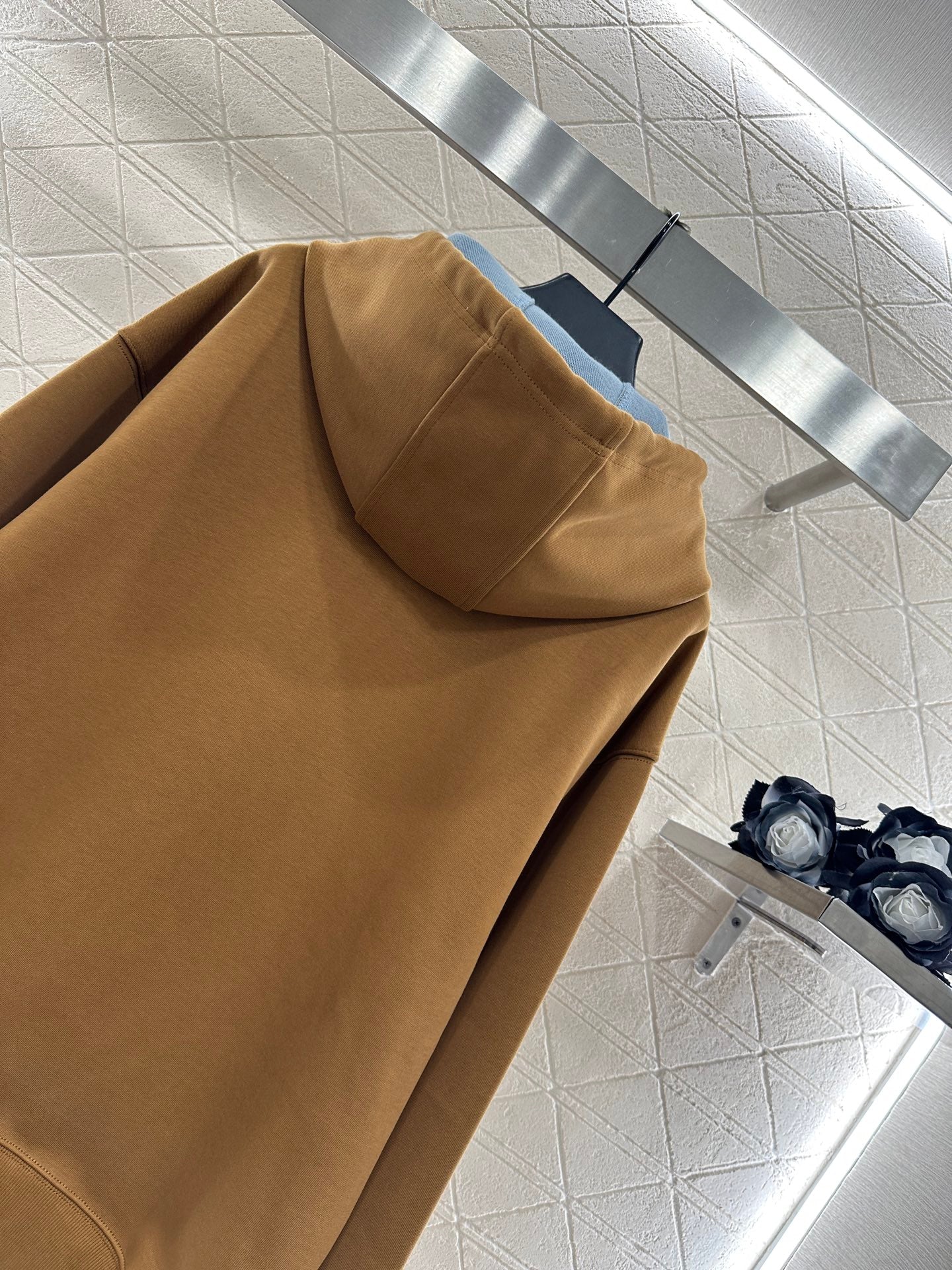 Loe 25fw hoodie jacket