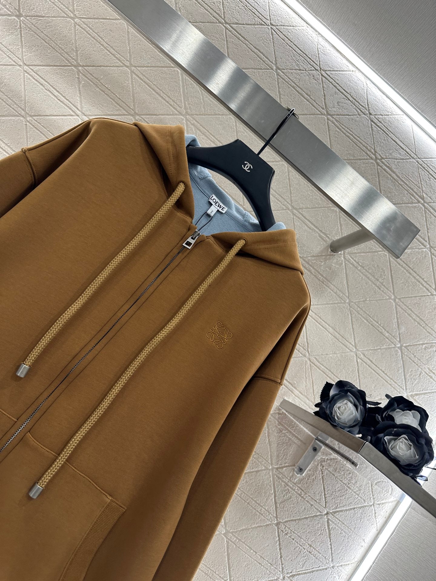 Loe 25fw hoodie jacket