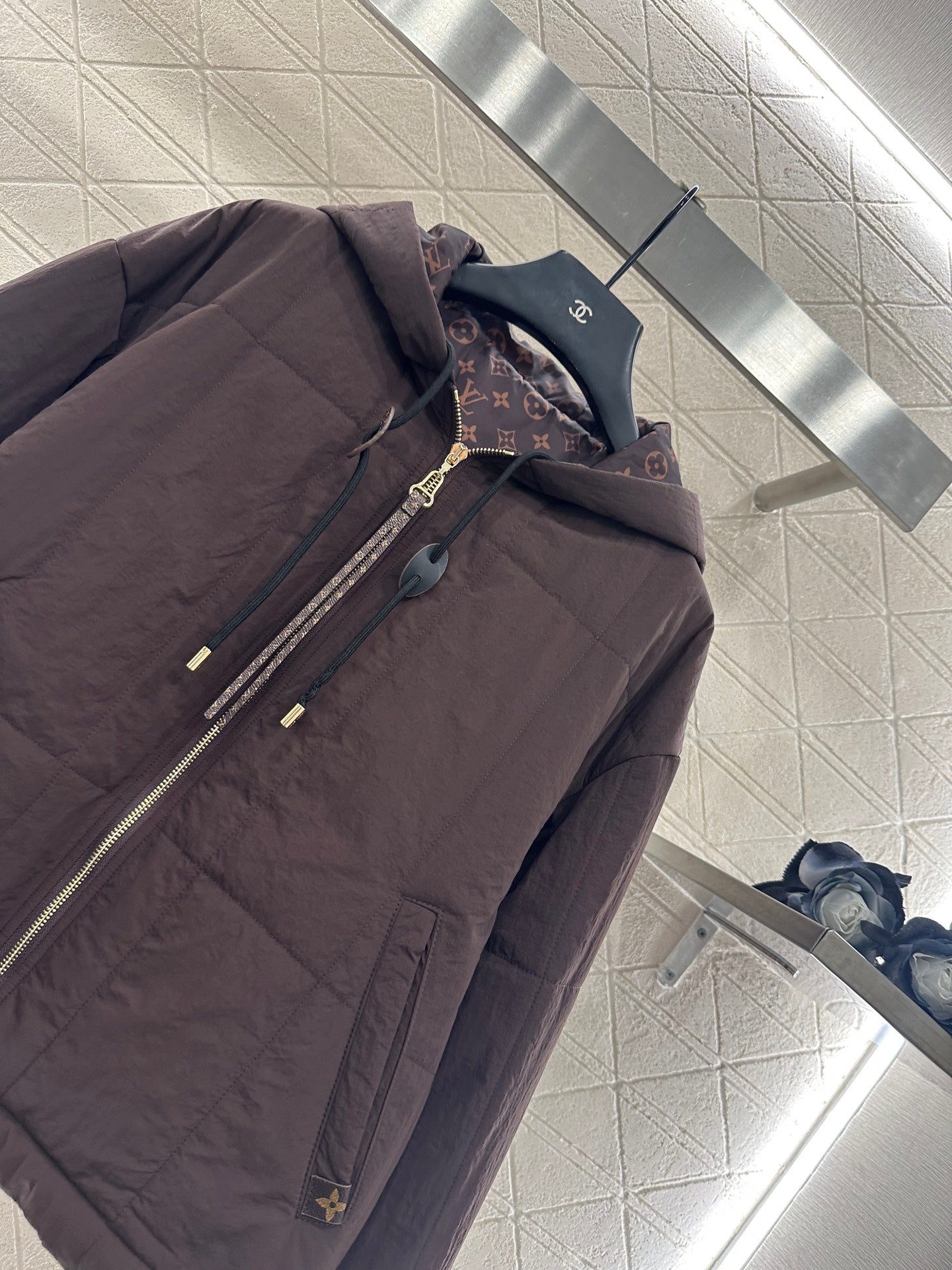 Louis 25fw down jacket