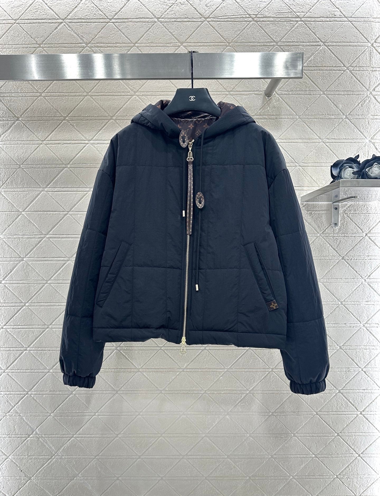 Louis 25fw down jacket