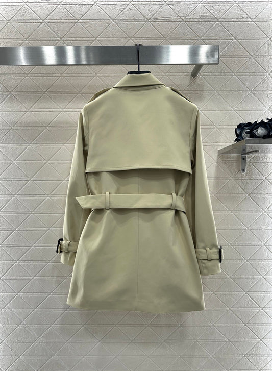 Guc 25fw trench coat