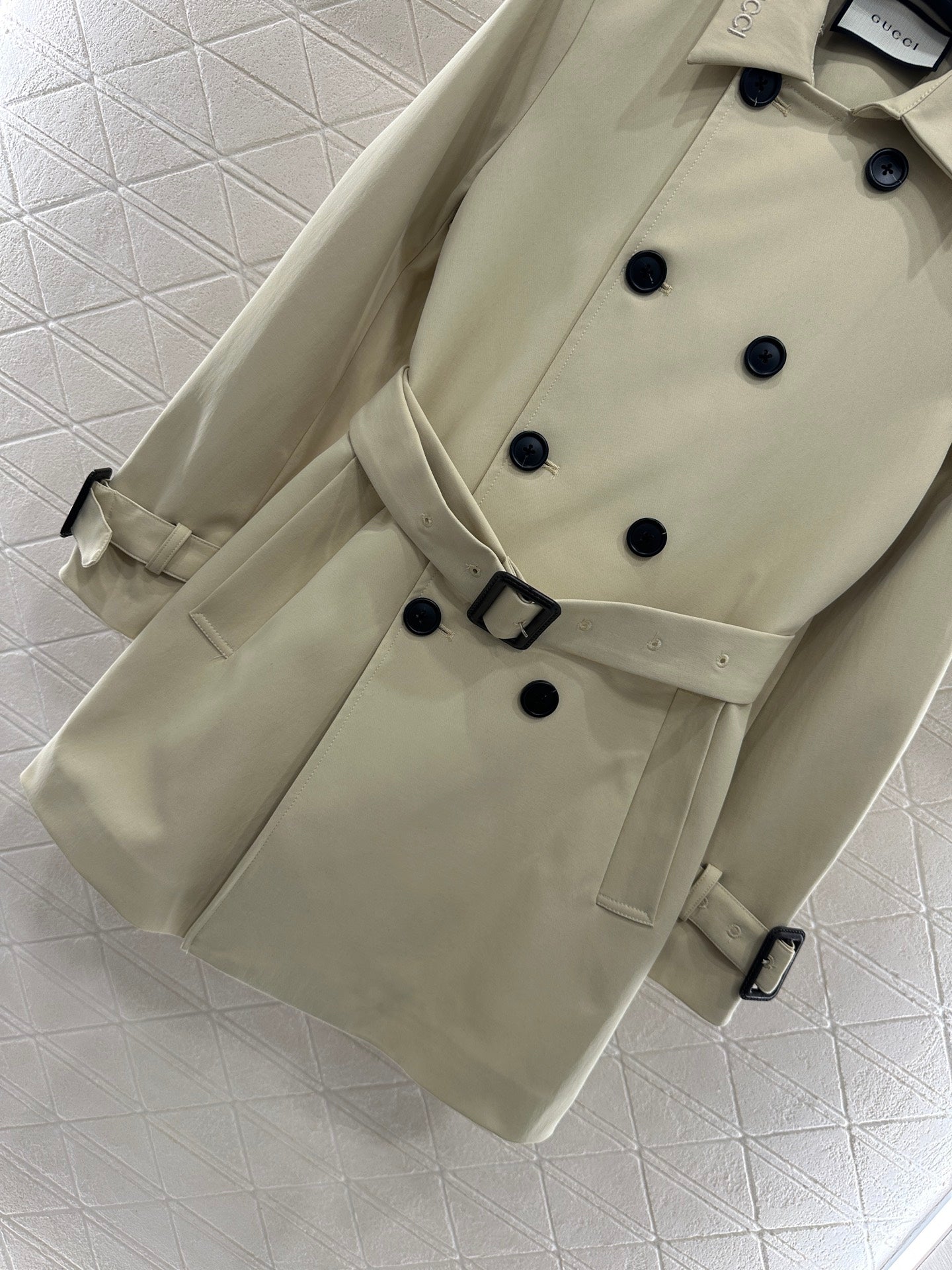 Guc 25fw trench coat
