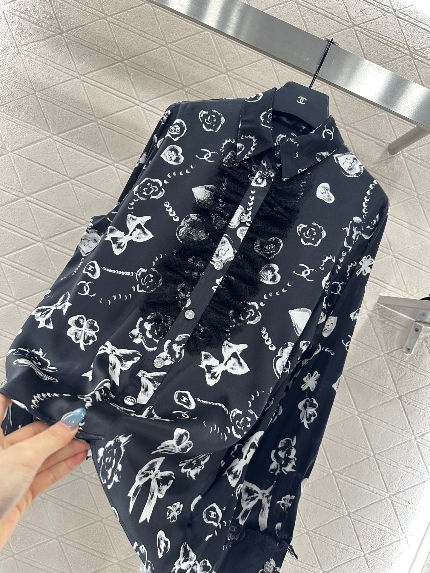 Chan 25fw silk shirt