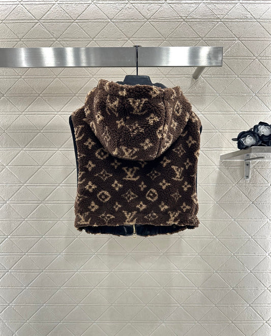 Louis 25fw all-match vest