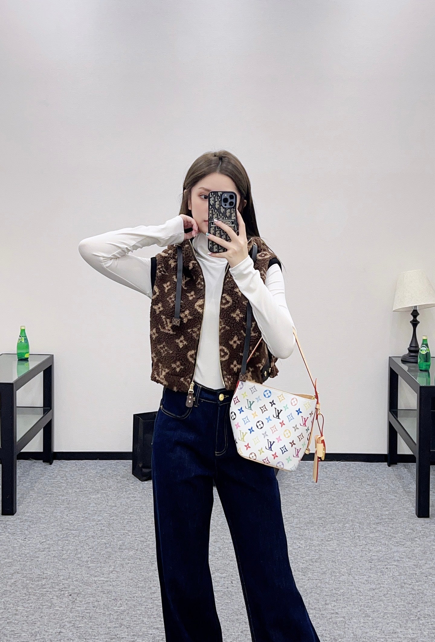 Louis 25fw all-match vest