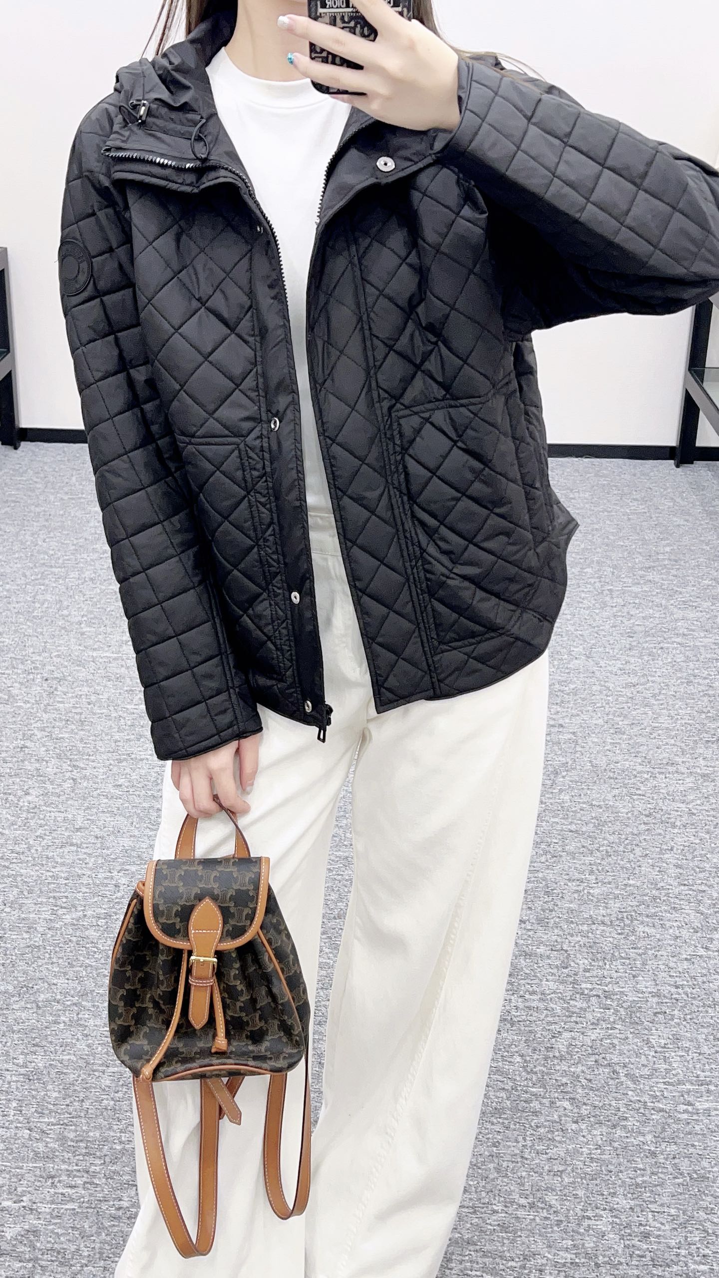 Herm 25fw down jacket