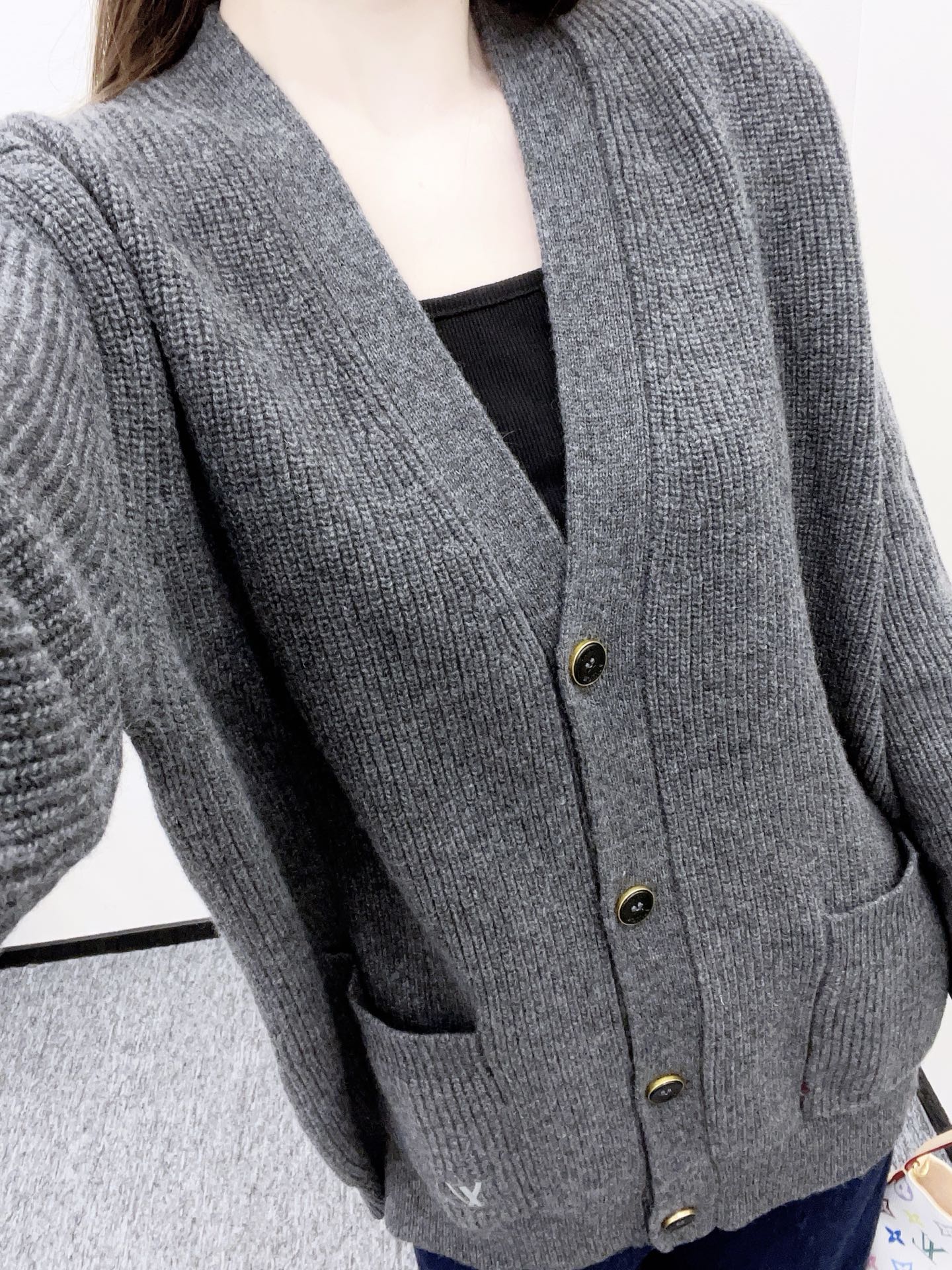 Louis 25fw knitted cardigan