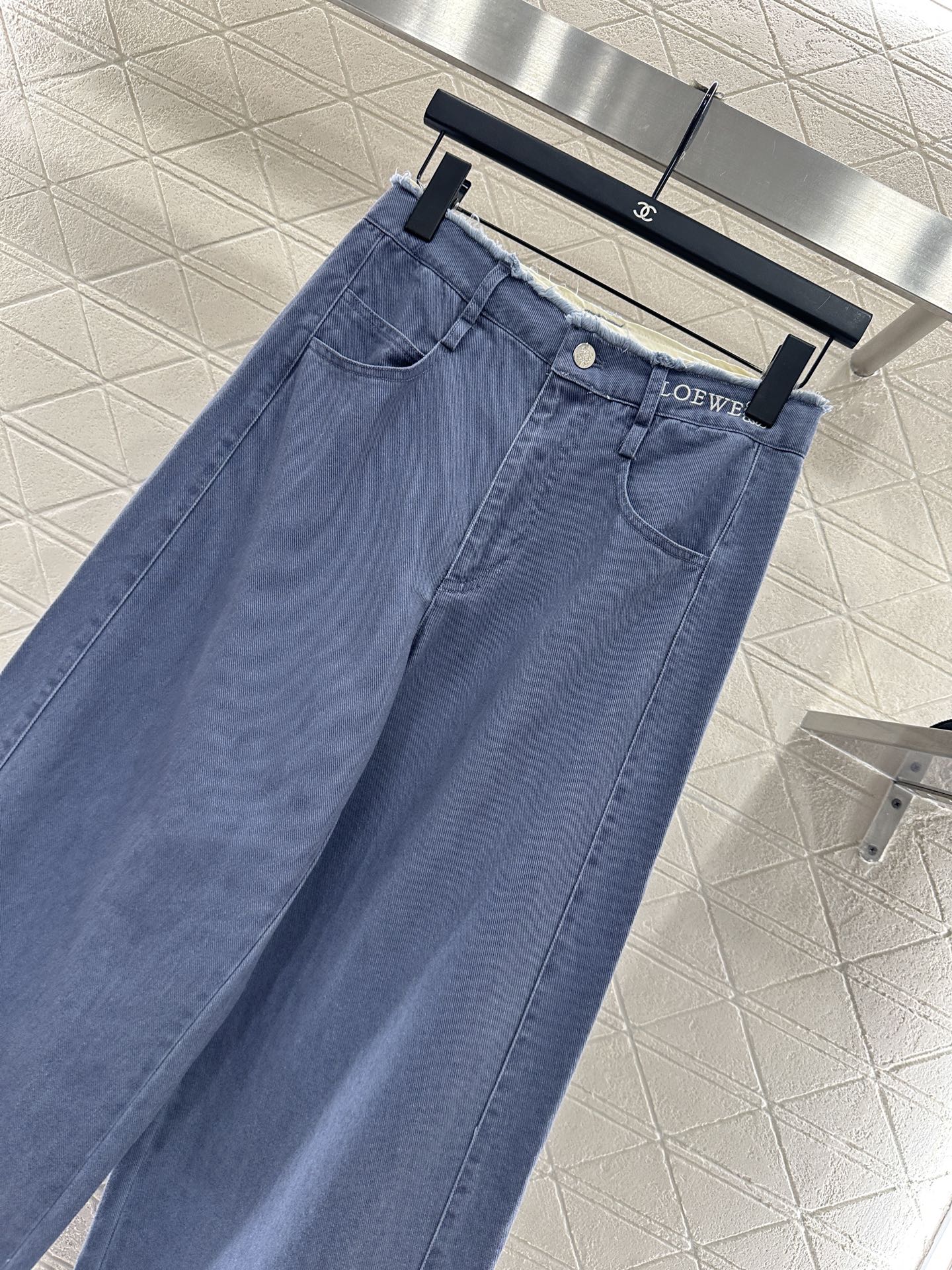 Loe 25fw leisure jeans