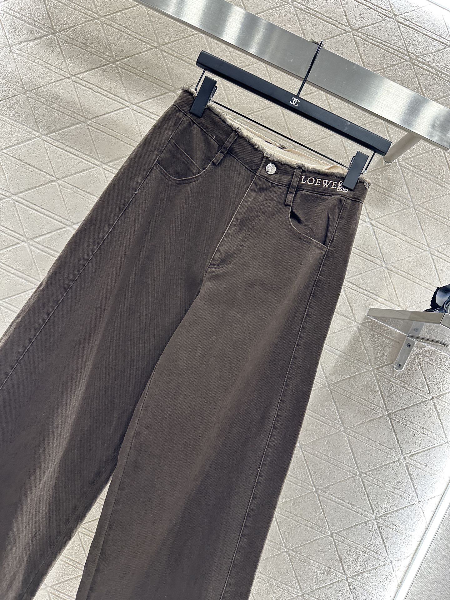 Loe 25fw leisure jeans