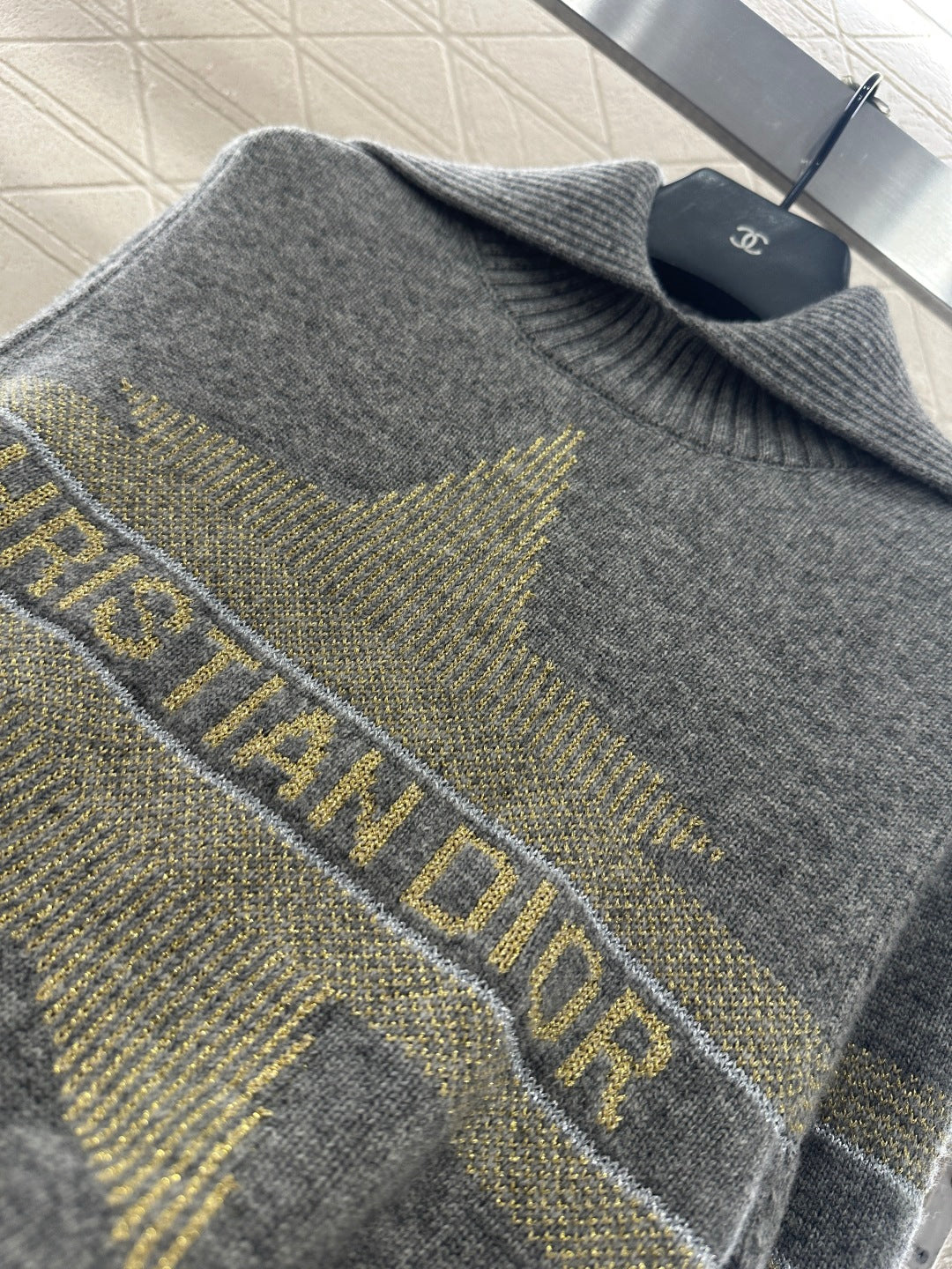 CD 25fw knitted sweater