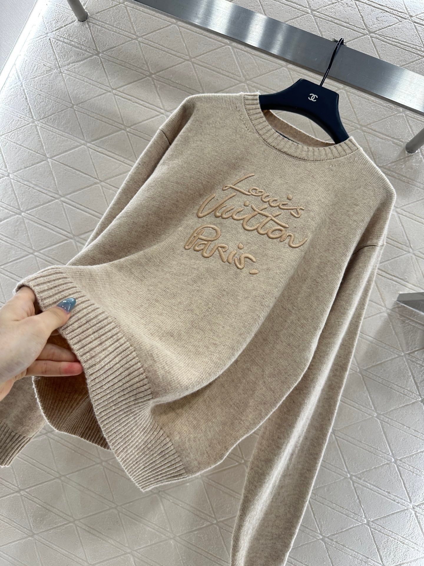 Louis 25fw embroidered sweter