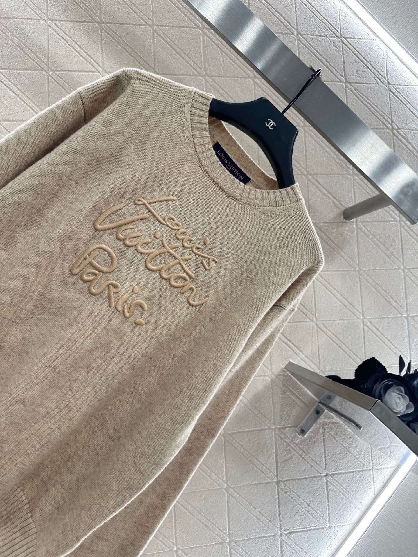 Louis 25fw embroidered sweter