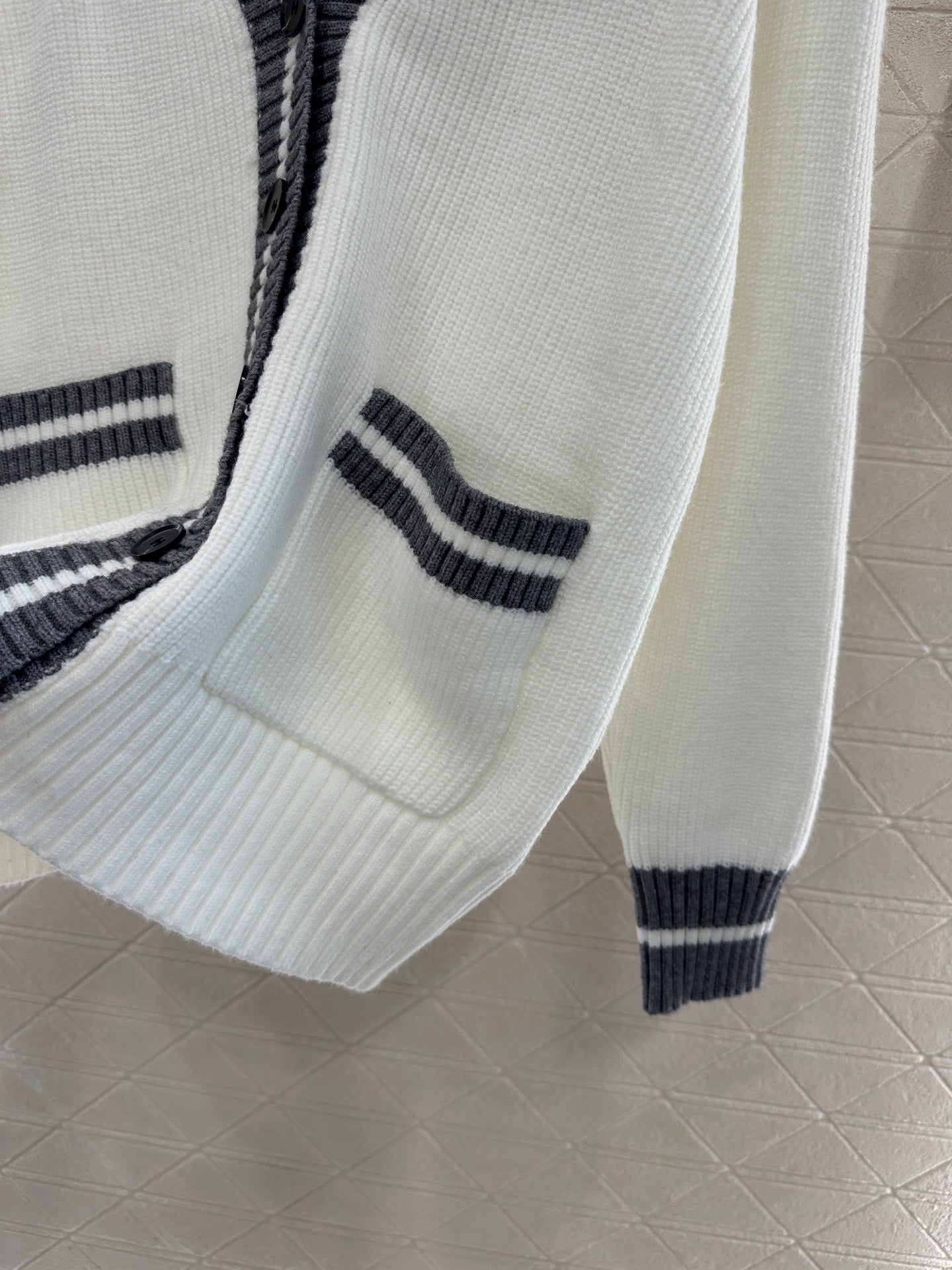 Miu 25fw knitted cardigan