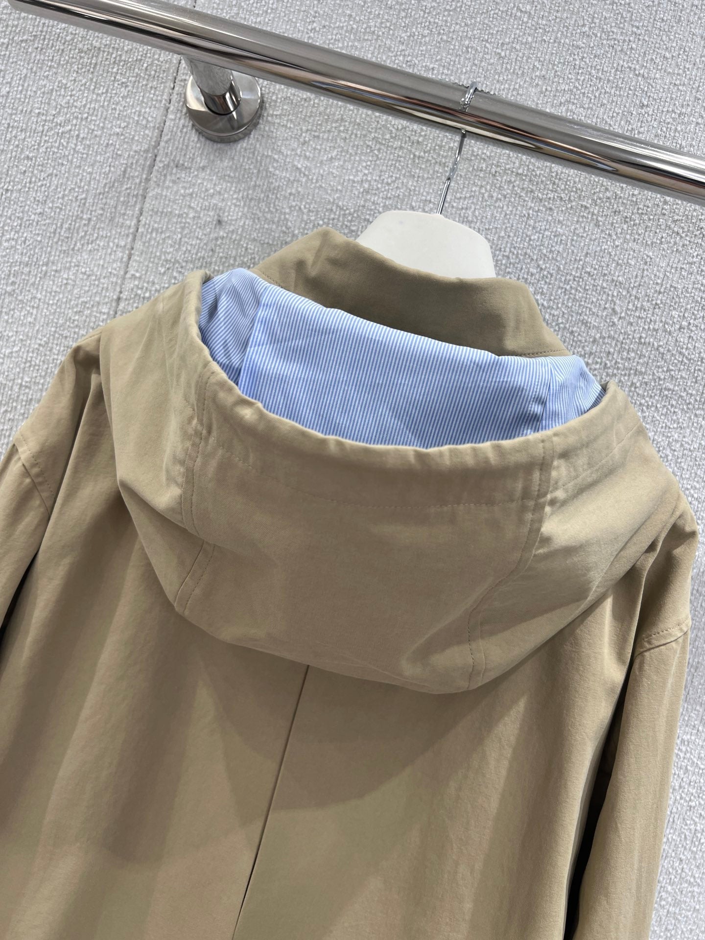 Loe 25fw embroidered jacket