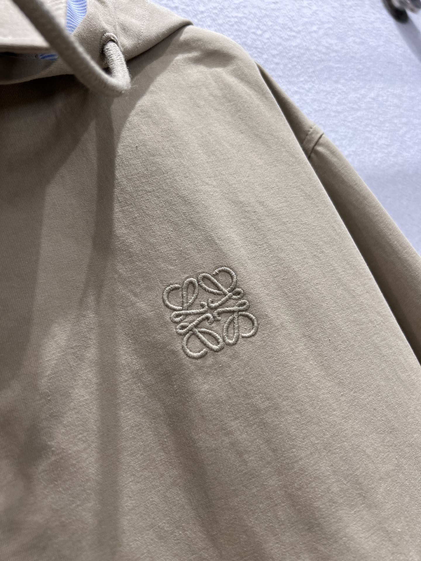 Loe 25fw embroidered jacket