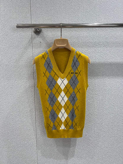 Miu 25fw knitted vest