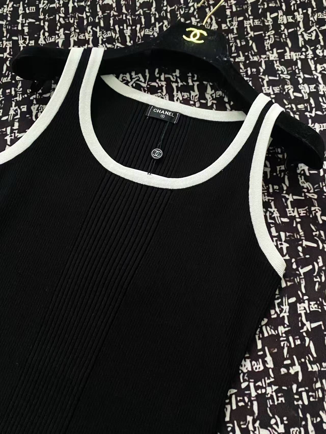 ch 25ss knitted vest
