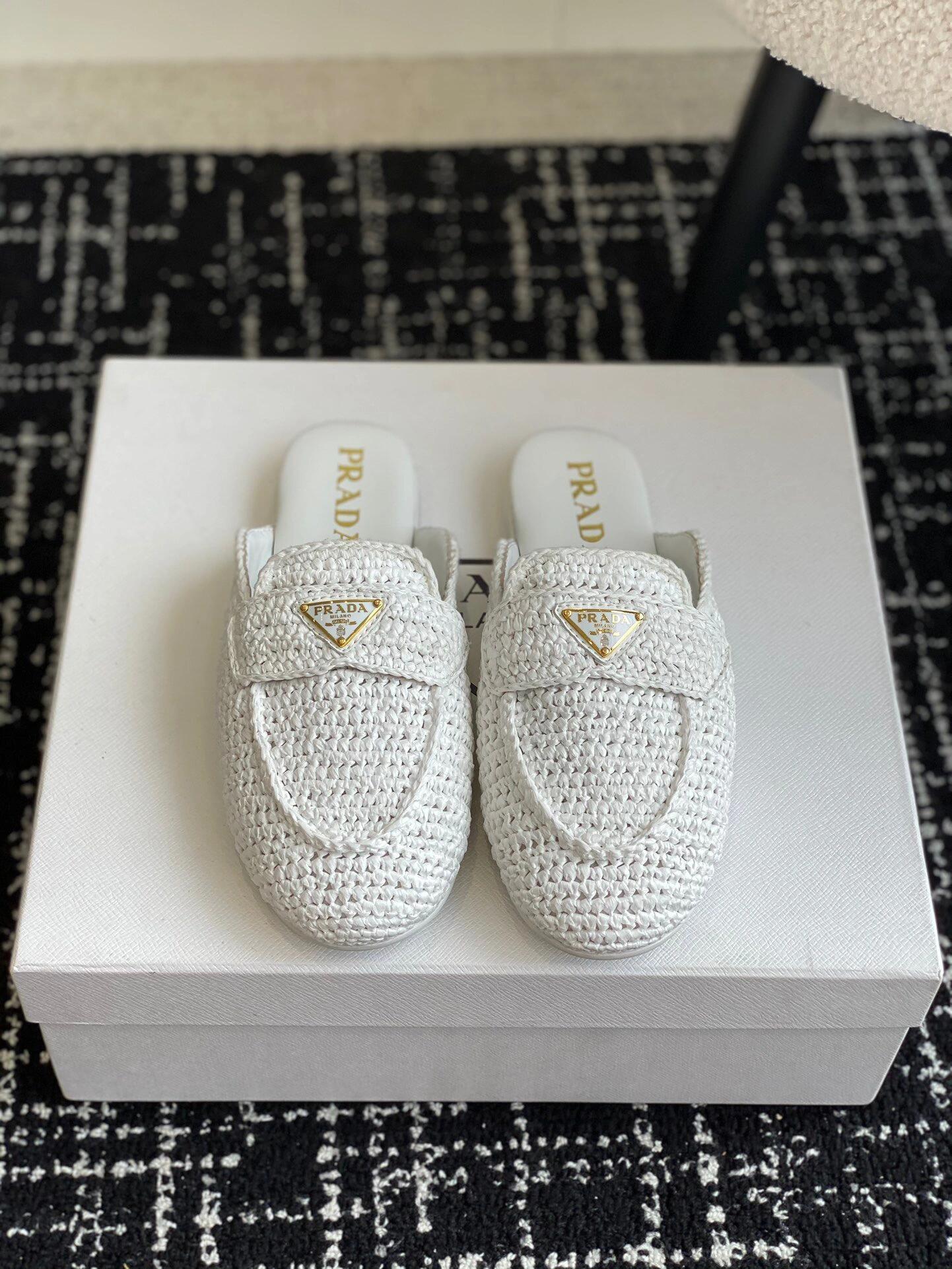 P  woven slippers