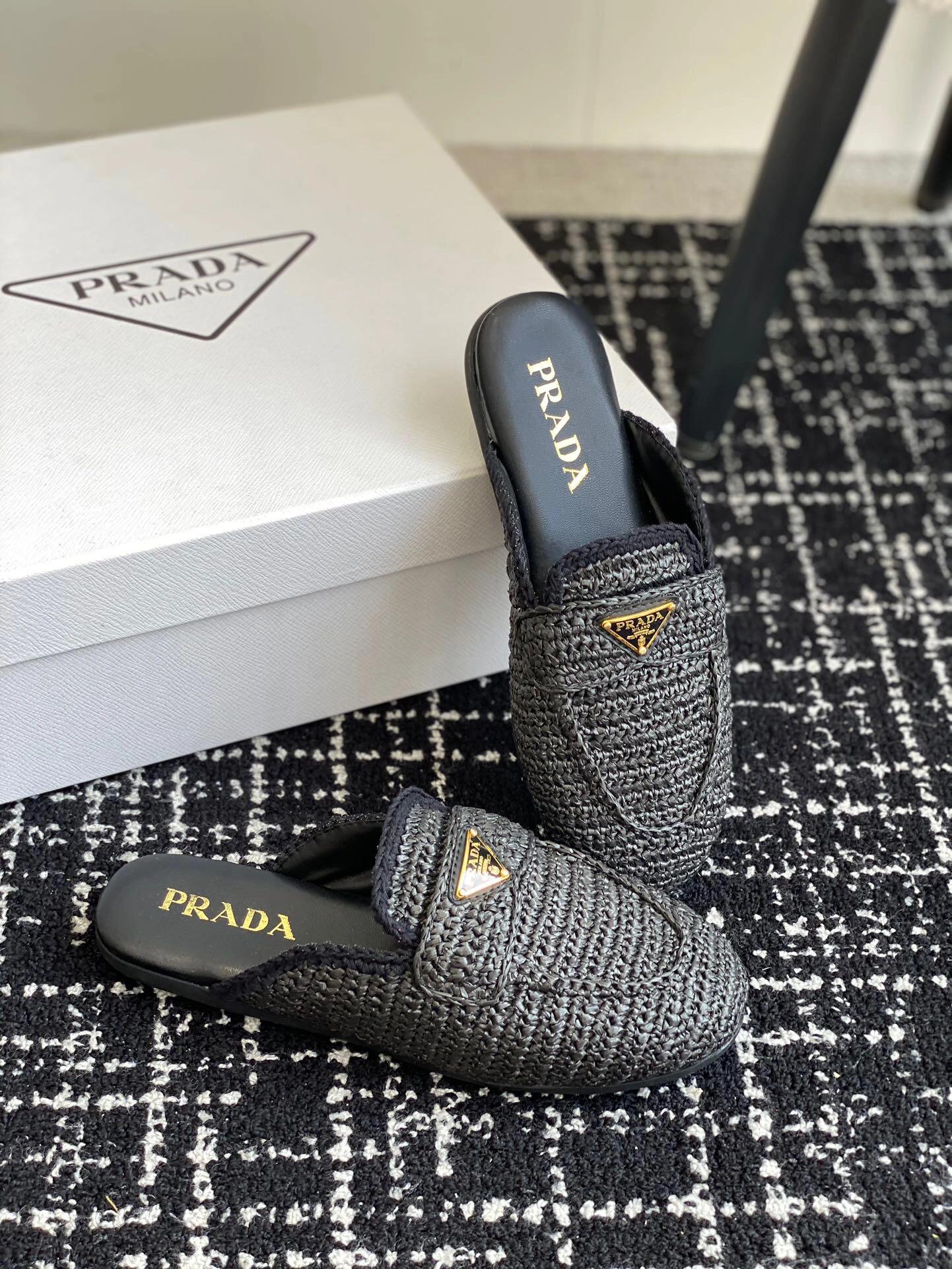 P  woven slippers
