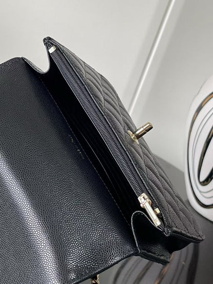 Ch 25c shoulder bag