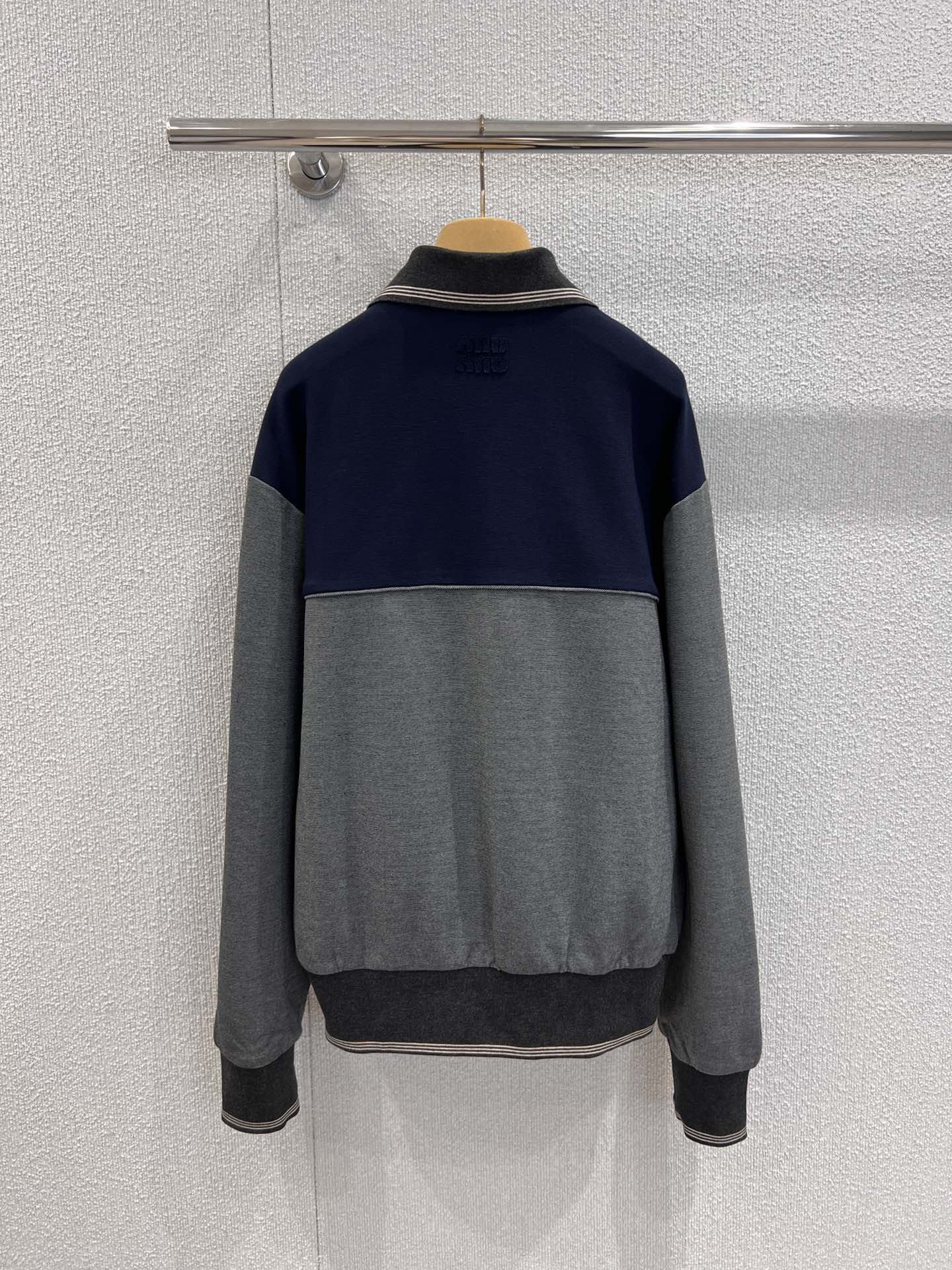 Miu 25fw zip-up collar sweatshirt