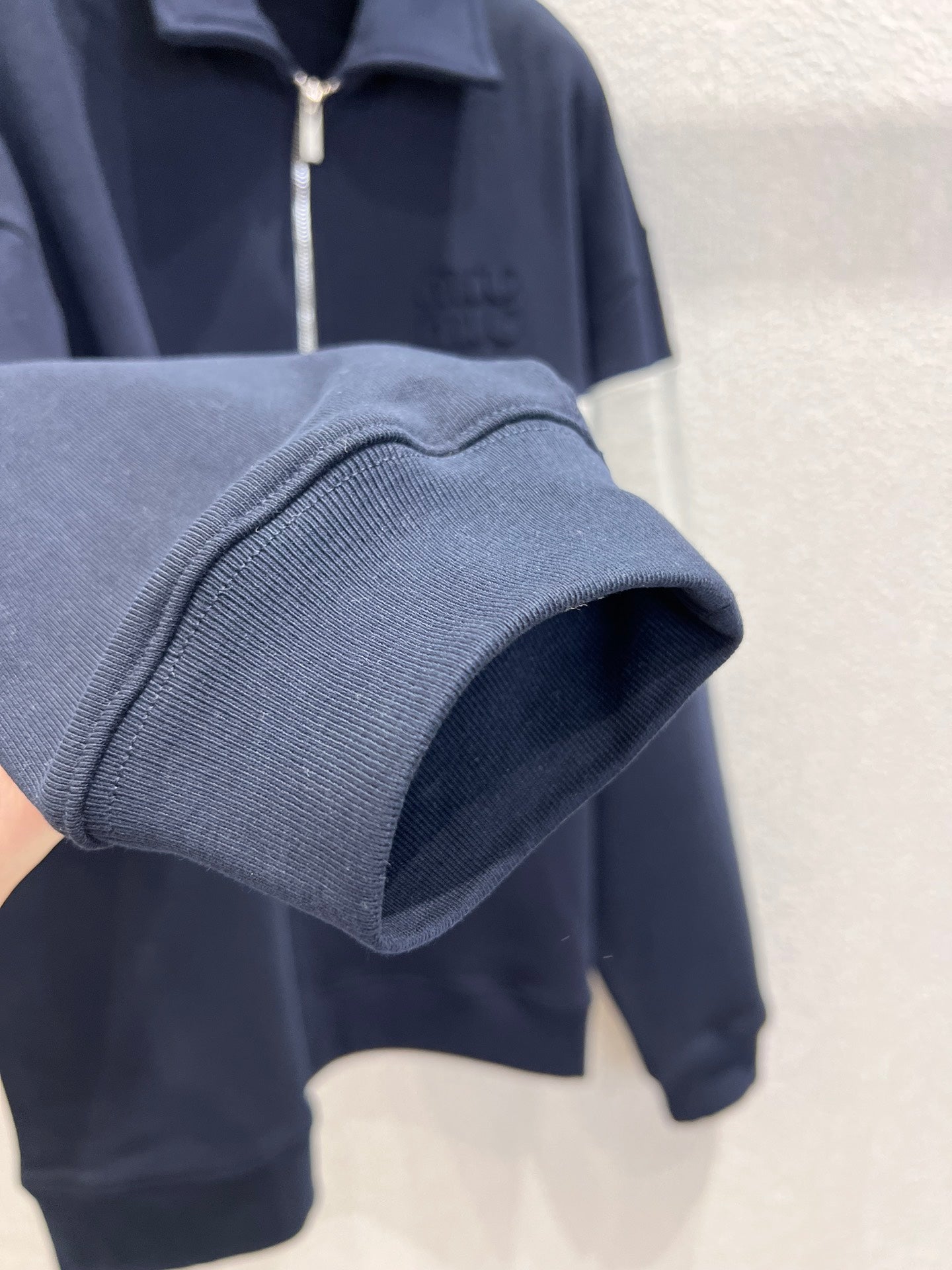 Miu 25fw lapel sweatshirt