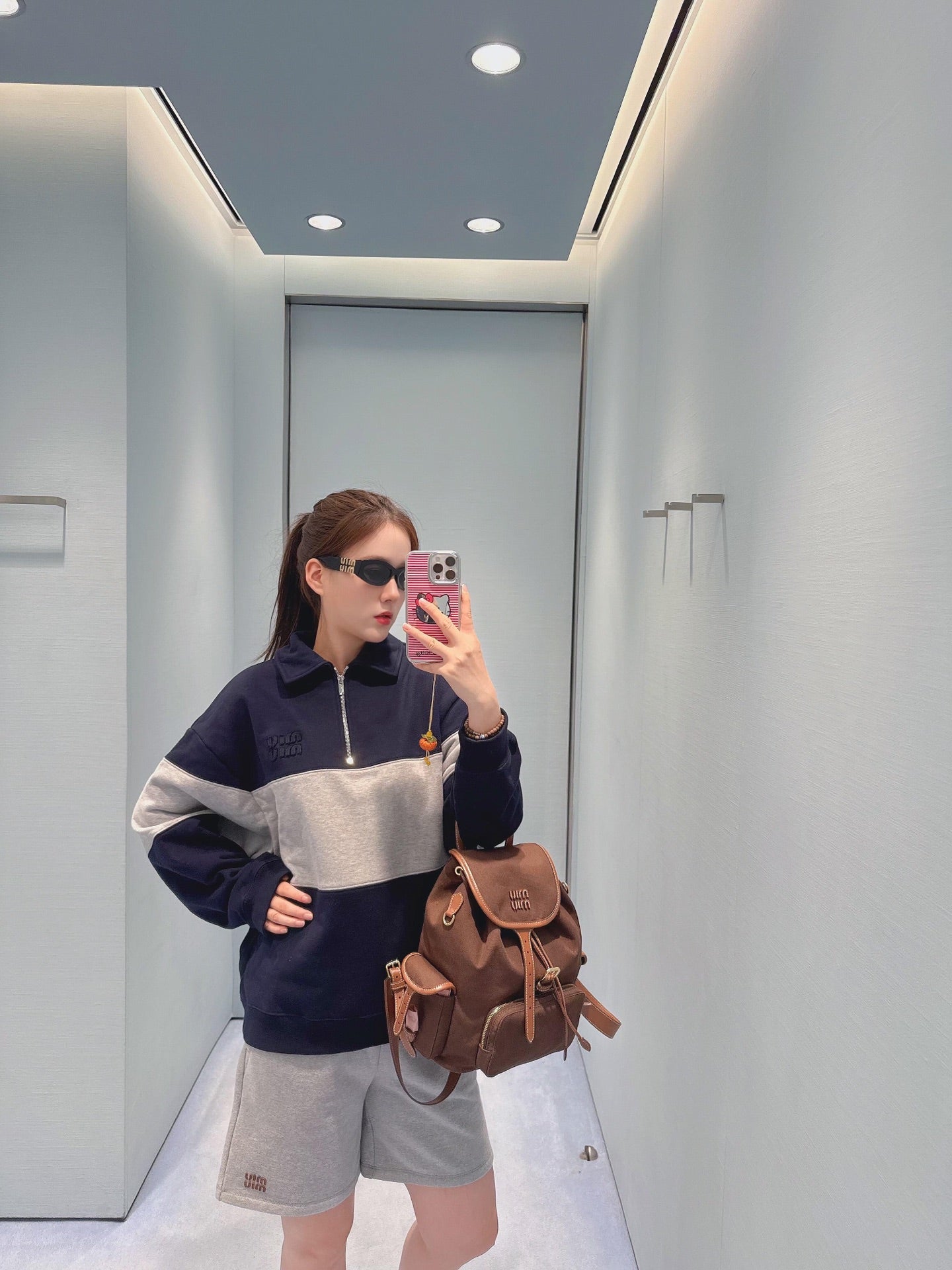 Miu 25fw lapel sweatshirt