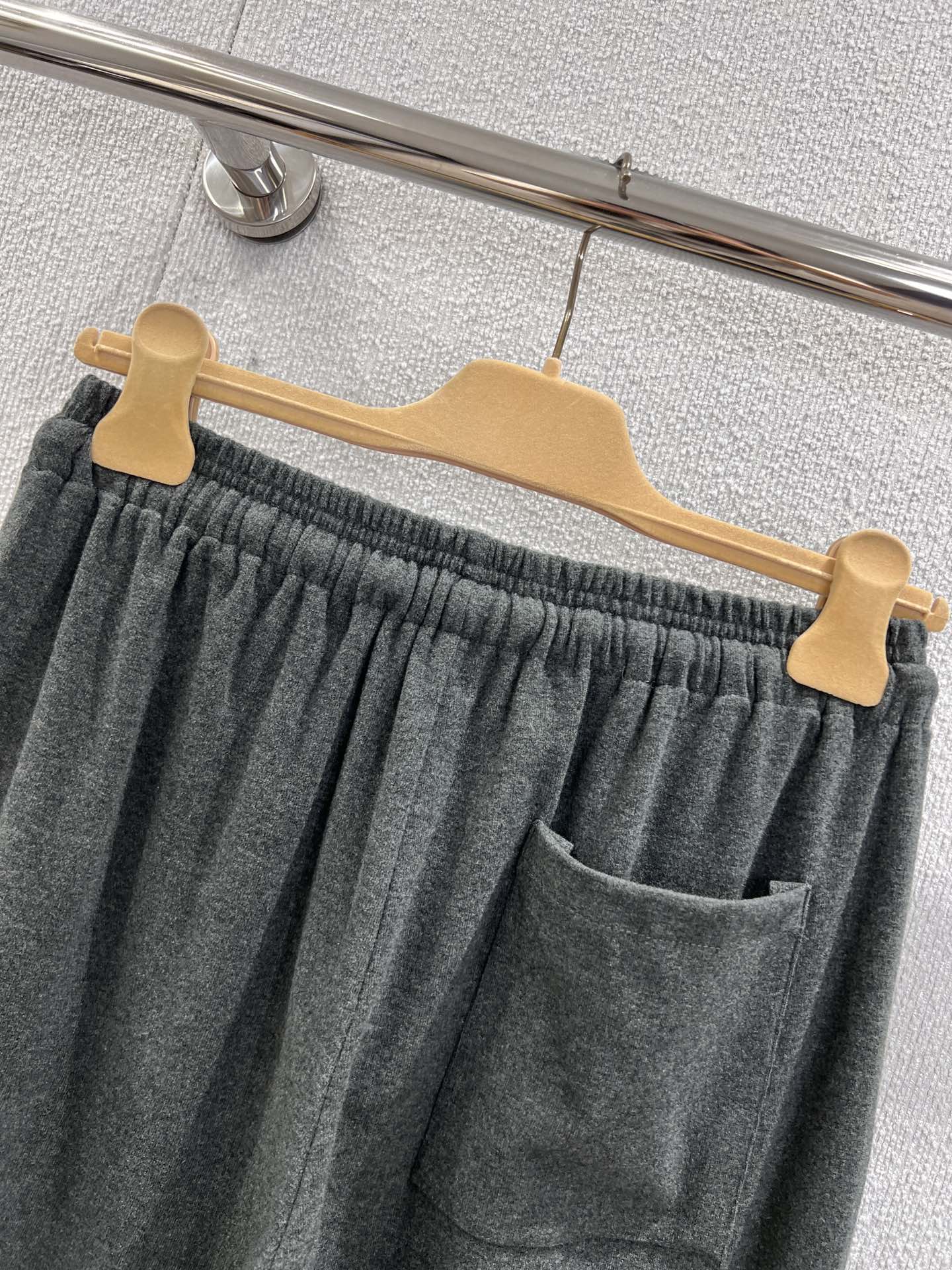 Miu 25fw drawstring casual pants