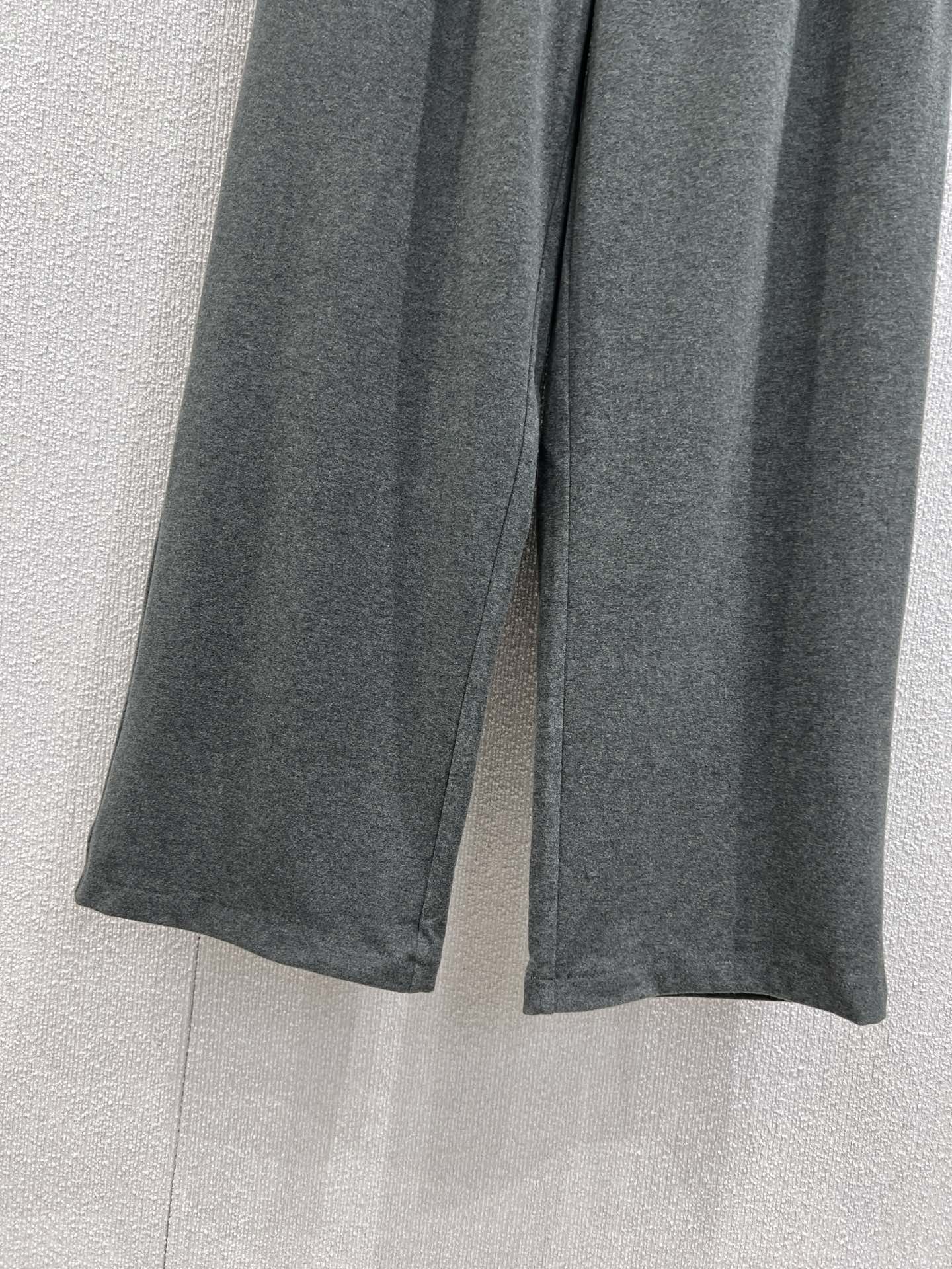 Miu 25fw drawstring casual pants