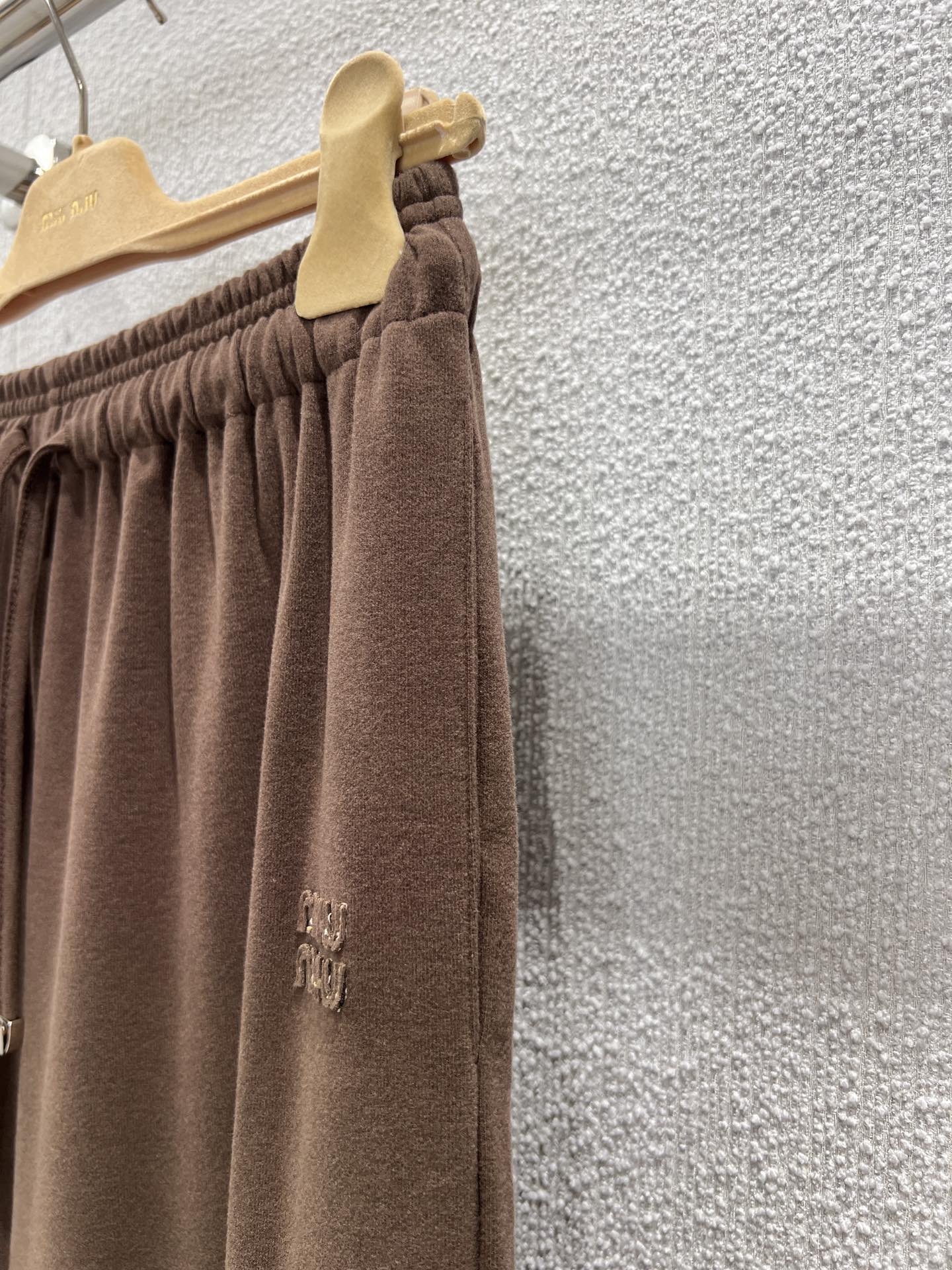 Miu 25fw drawstring casual pants