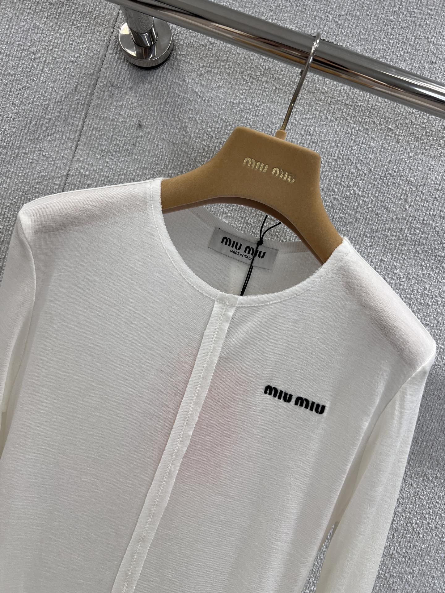 Miu 25fw base layer shirt